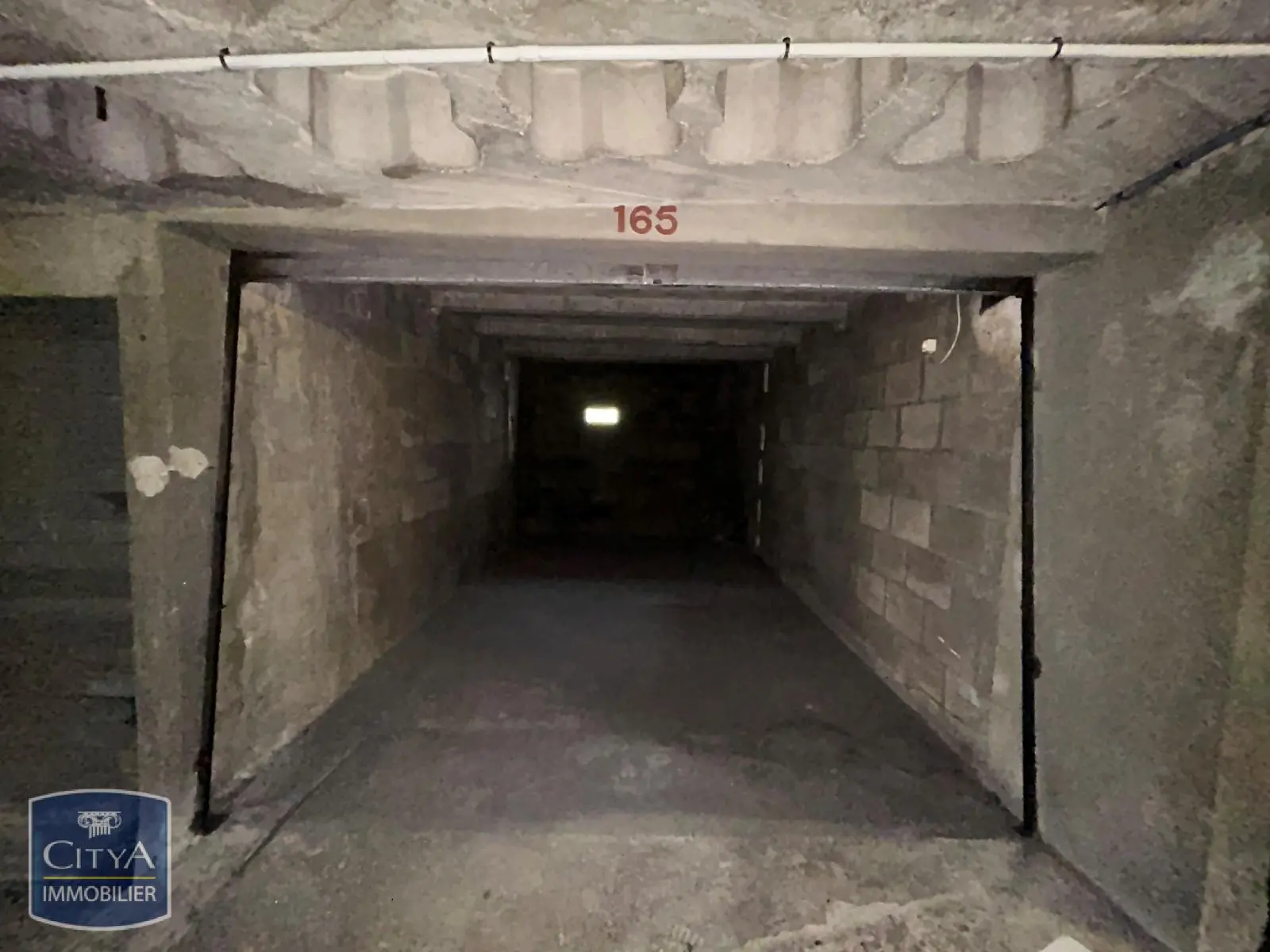 Photo 2 Parking 15.45m²