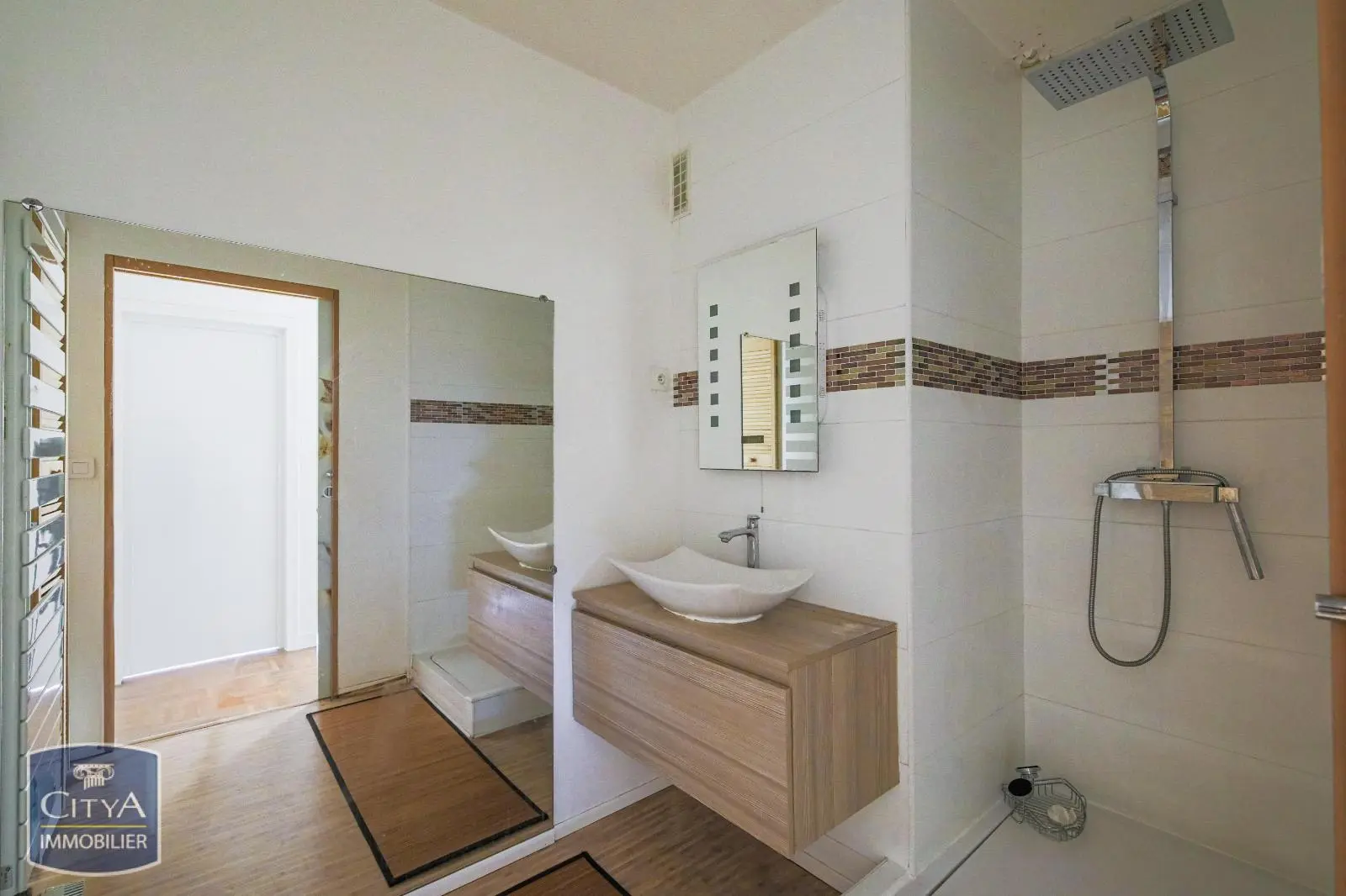 Photo 3 Appartement 5 pièces 119.57m²