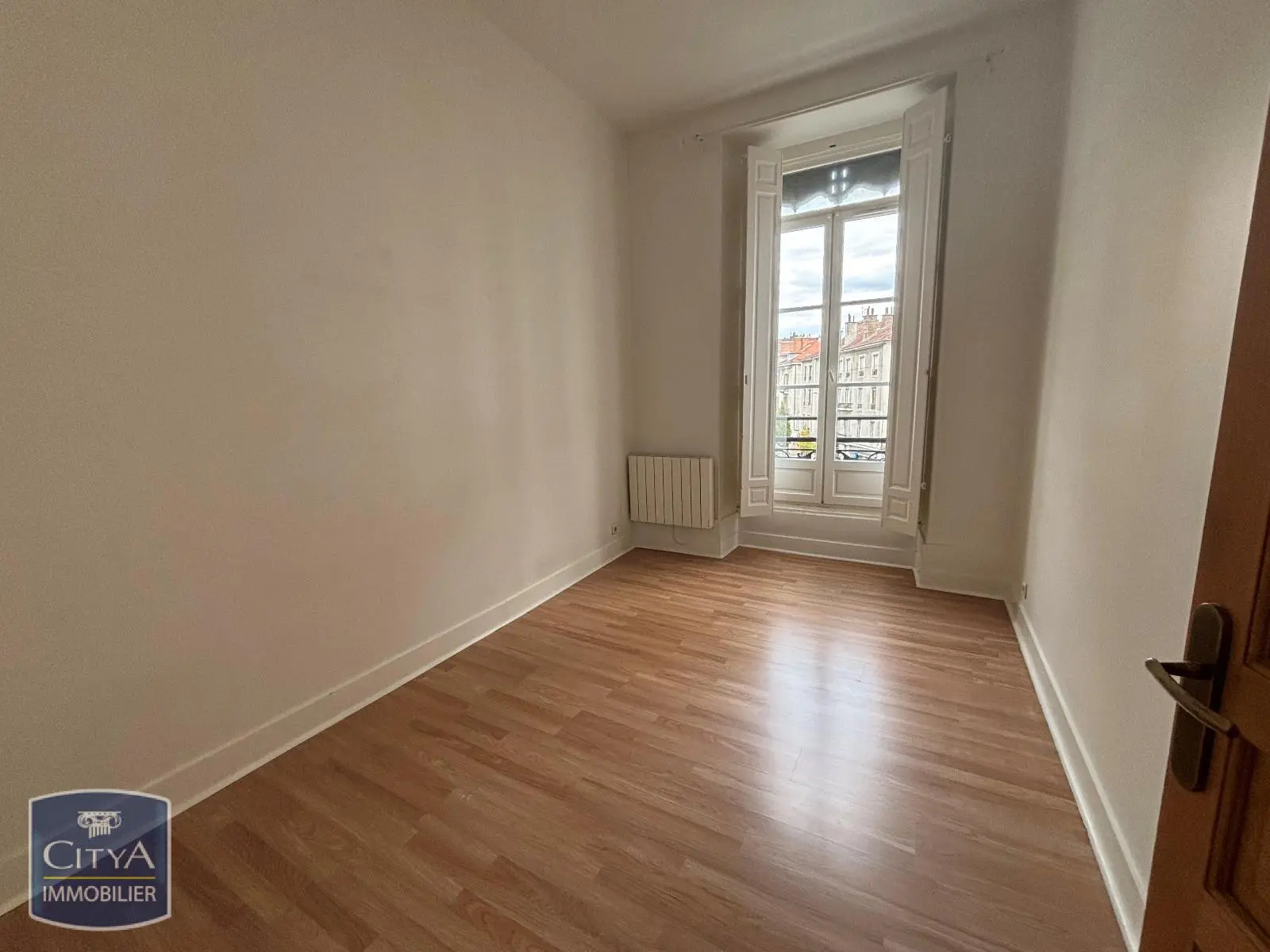 Photo 2 Appartement 2 pièces 61.54m²