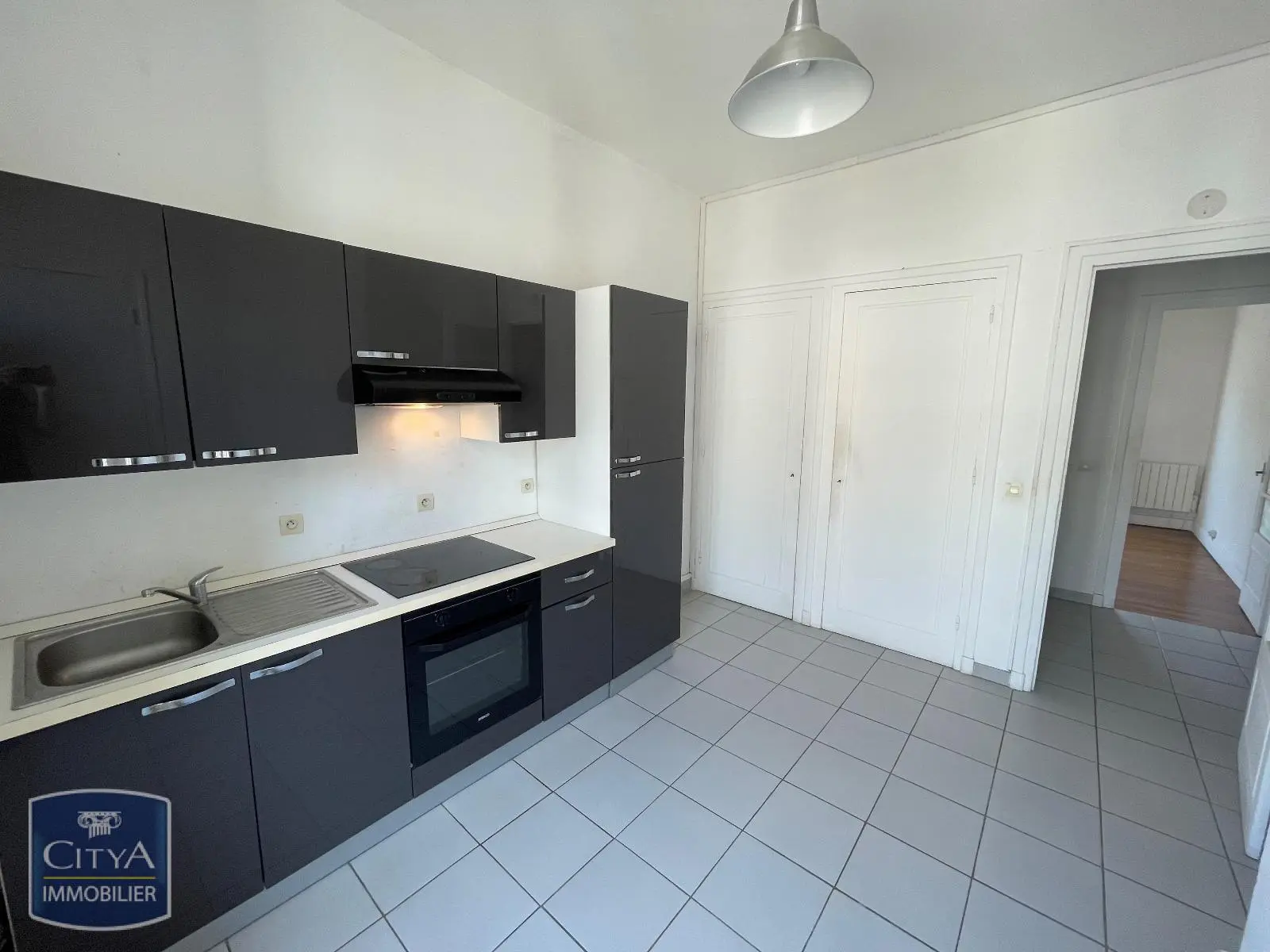 Photo 2 Appartement 1 pièce 36.72m²