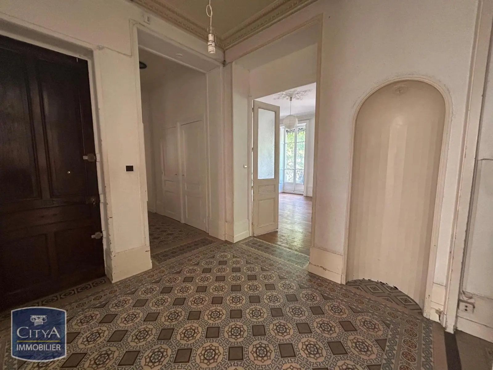 Photo 3 Appartement 6 pièces 169.75m²