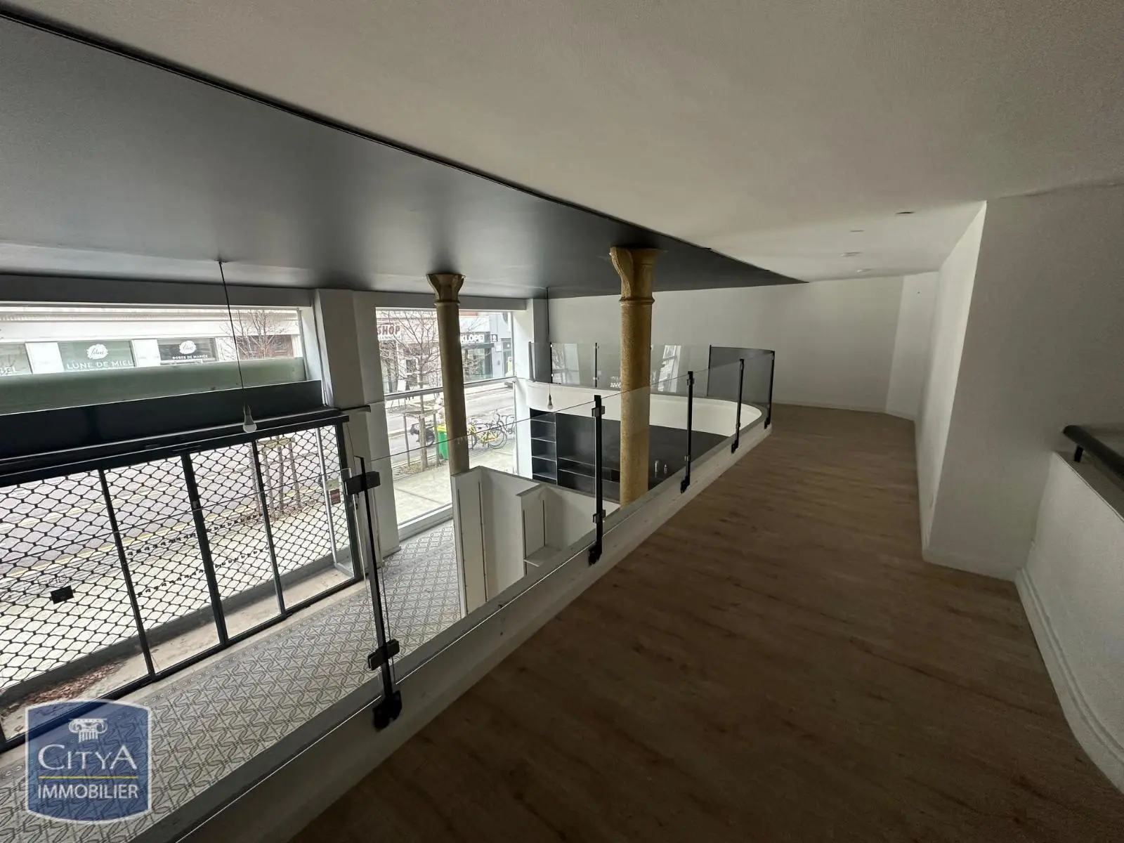 Photo 5 Local Commercial