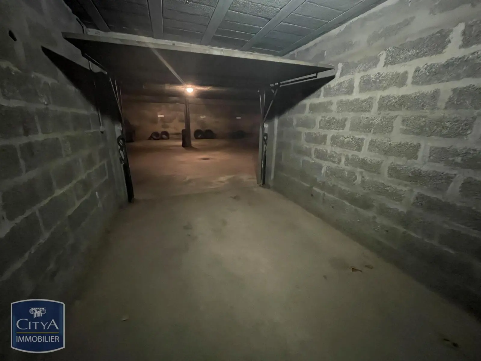 Photo 2 pour Parking Photo 2 Parking