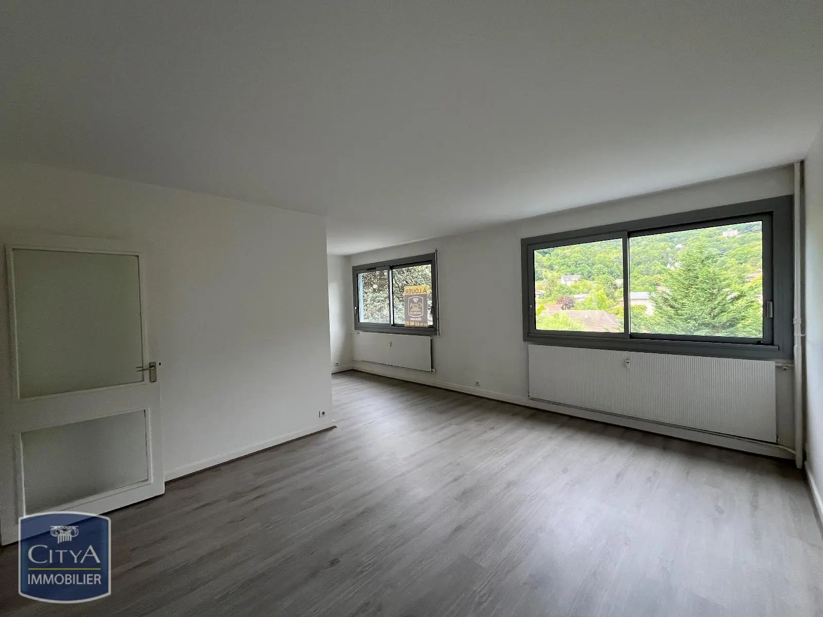 Photo 2 Appartement 4 pièces 77.51m²