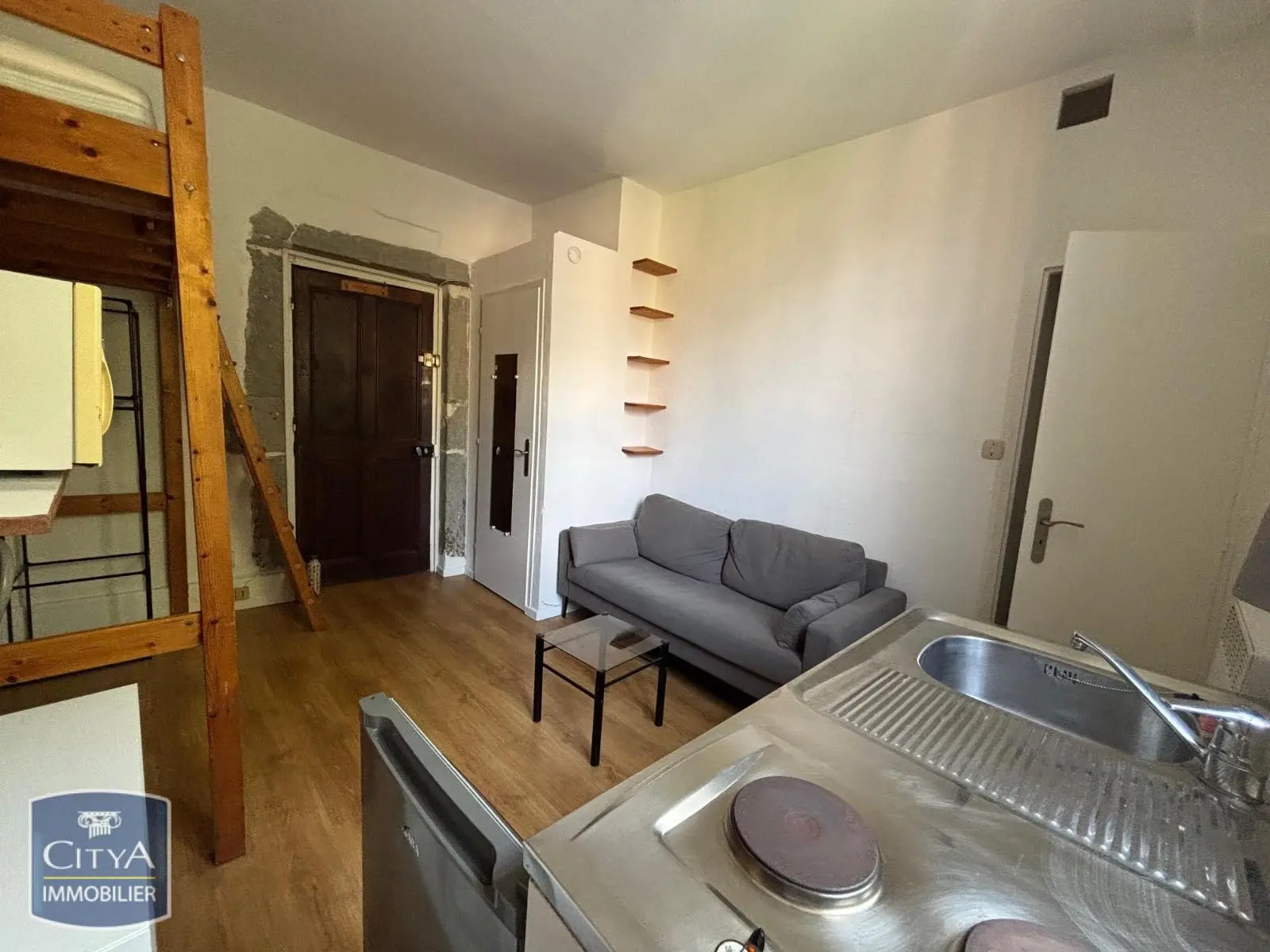 Photo 3 Appartement 1 pièce 14.76m²