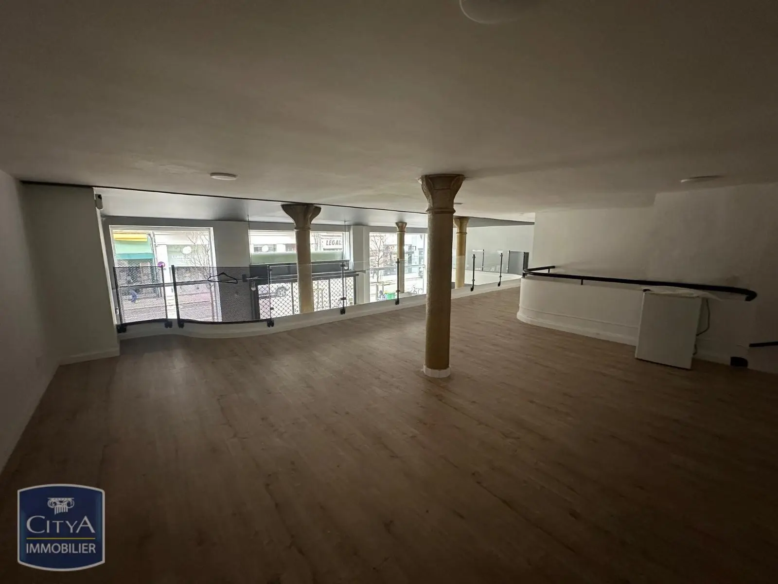 Photo 8 Local Commercial