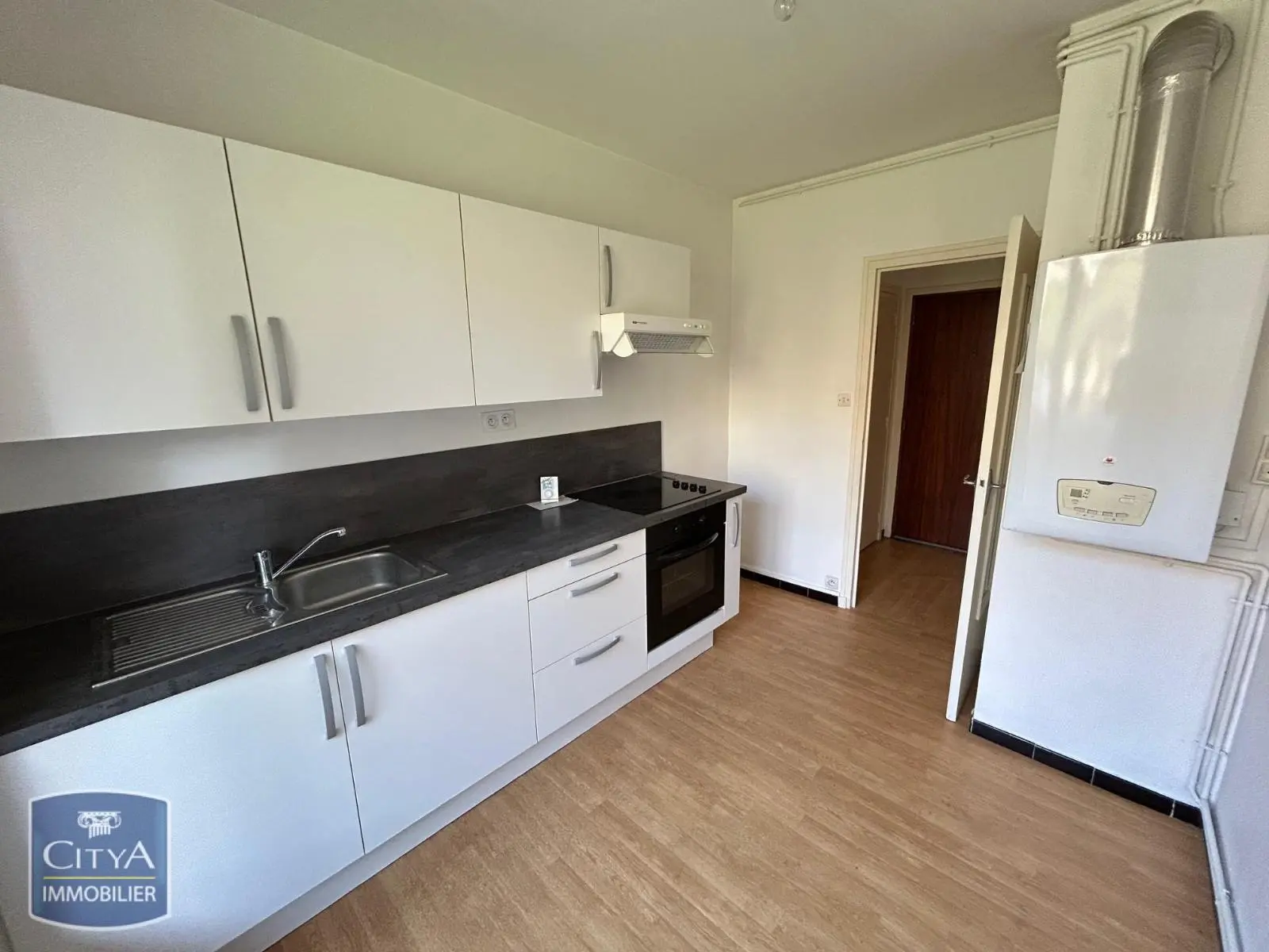 Photo 1 Appartement 1 pièce 31.18m²