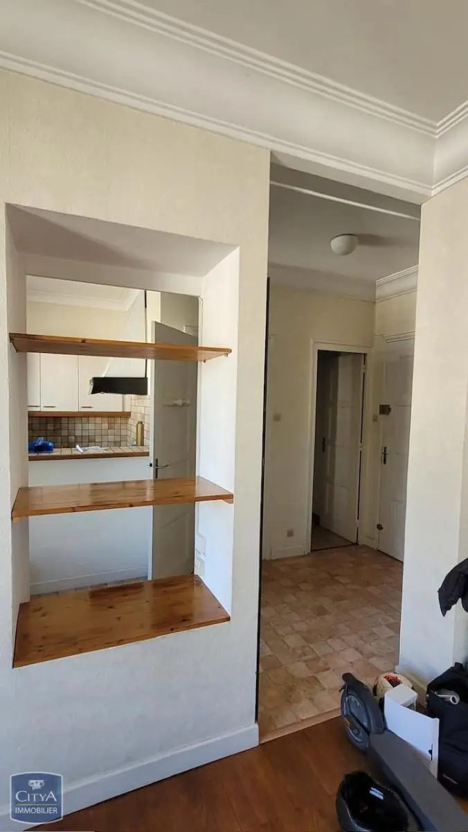 Photo 2 Appartement 1 pièce 33.5m²