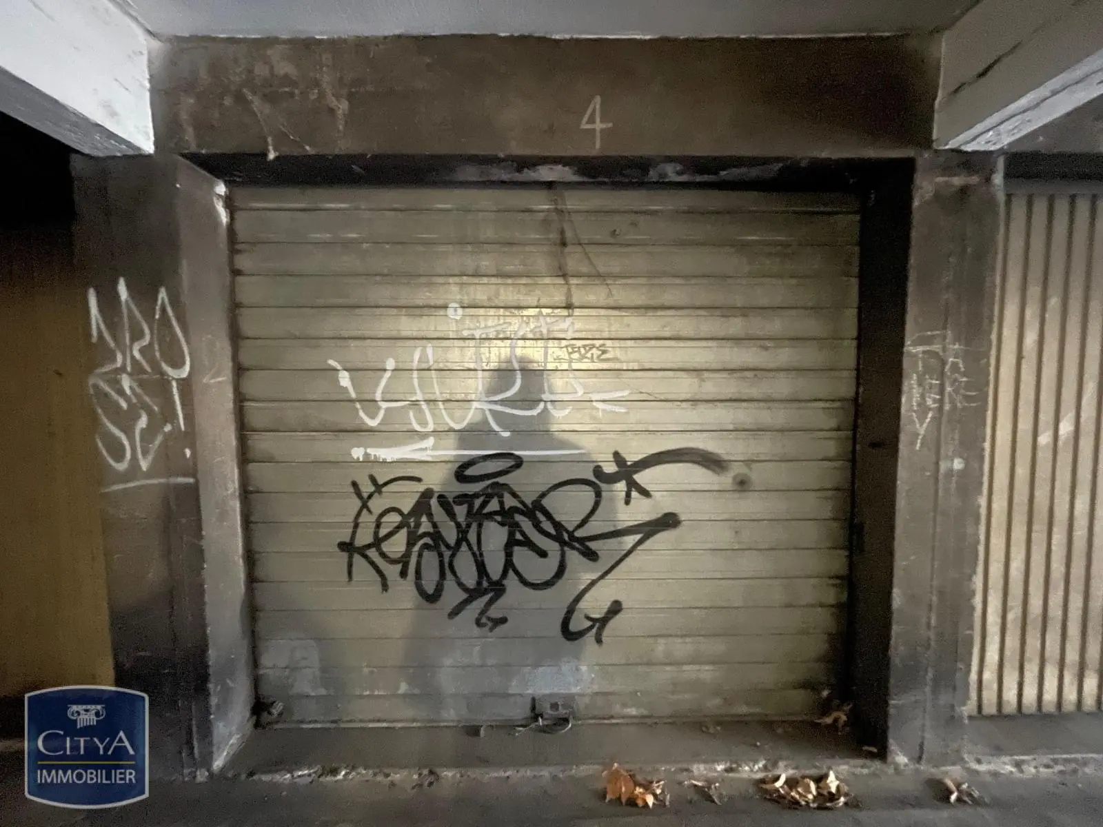 Photo 1 Parking 15m²