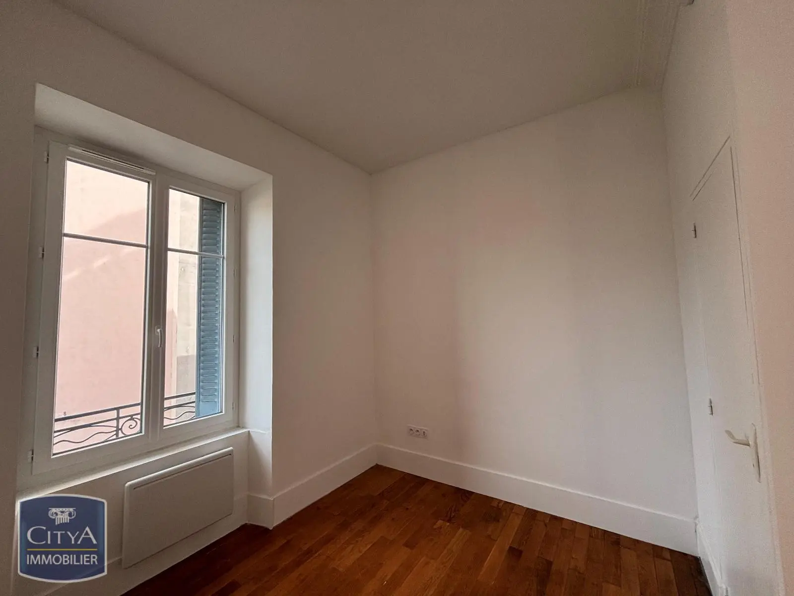 Photo 3 Appartement 1 pièce 28.2m²