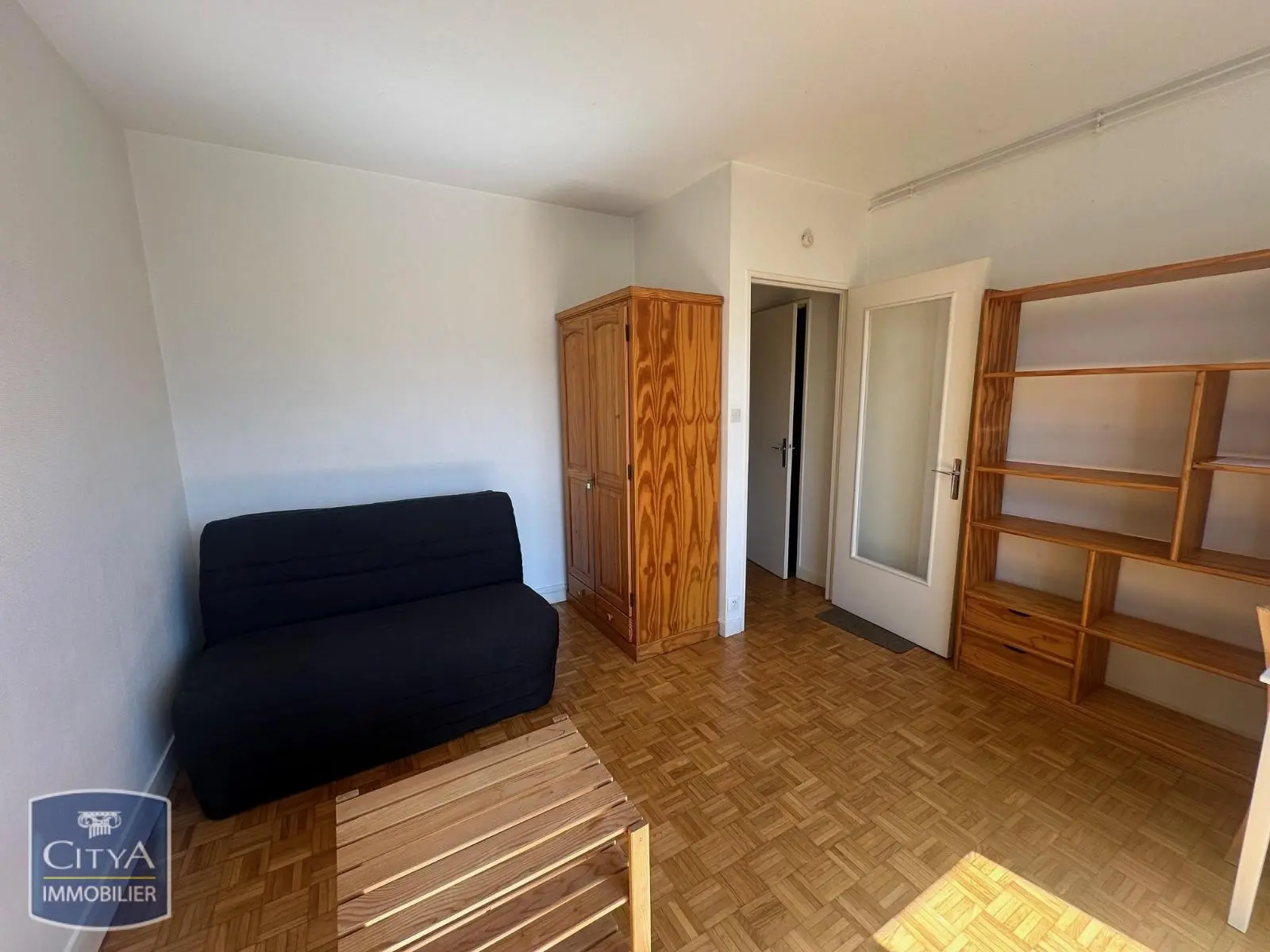 Photo 1 Appartement 1 pièce 24m²