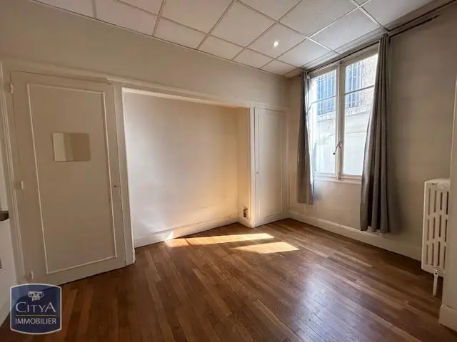 Photo 1 Appartement 1 pièce 25.79m²