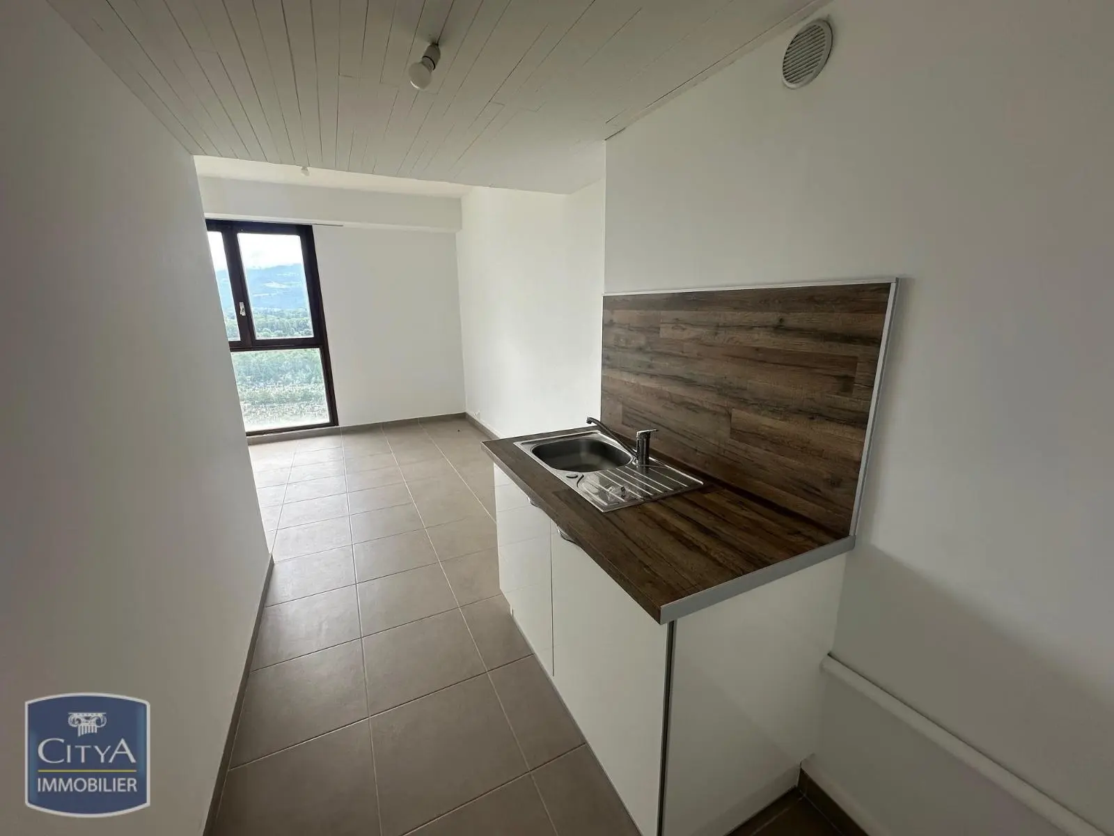 Photo 3 Appartement 3 pièces 76.46m²
