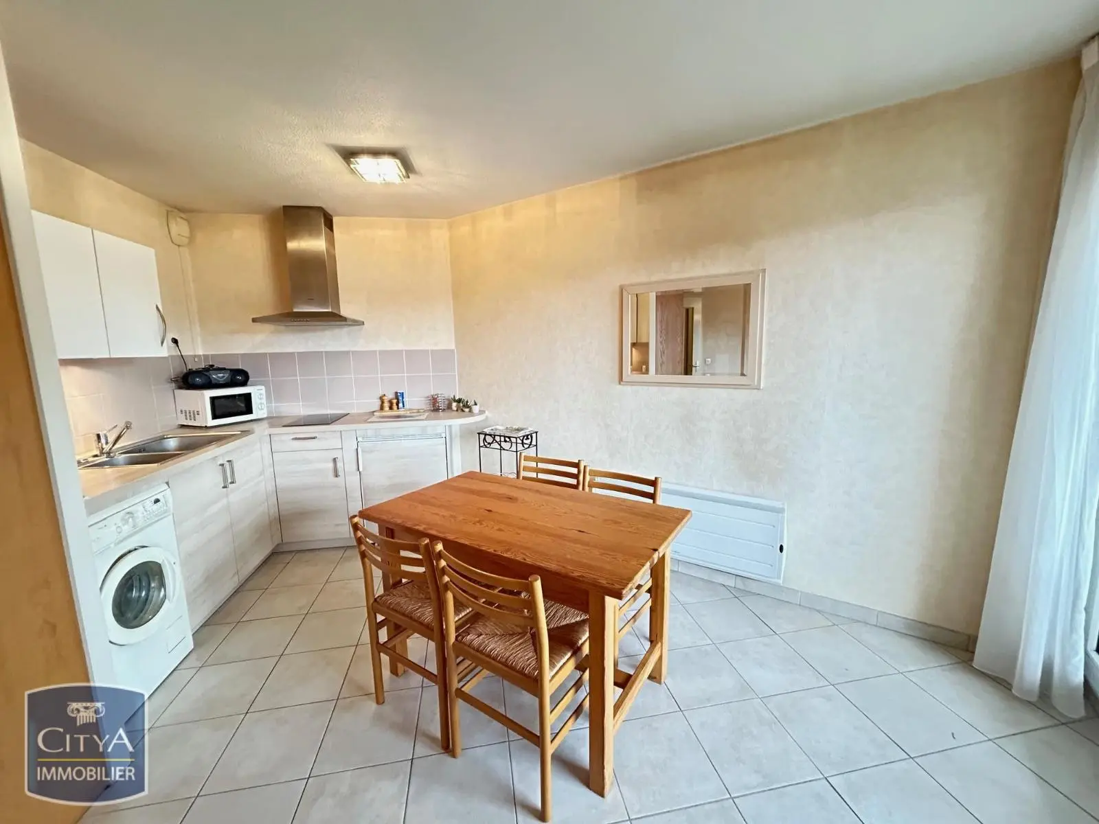 Photo 1 Appartement 1 pièce 40m²