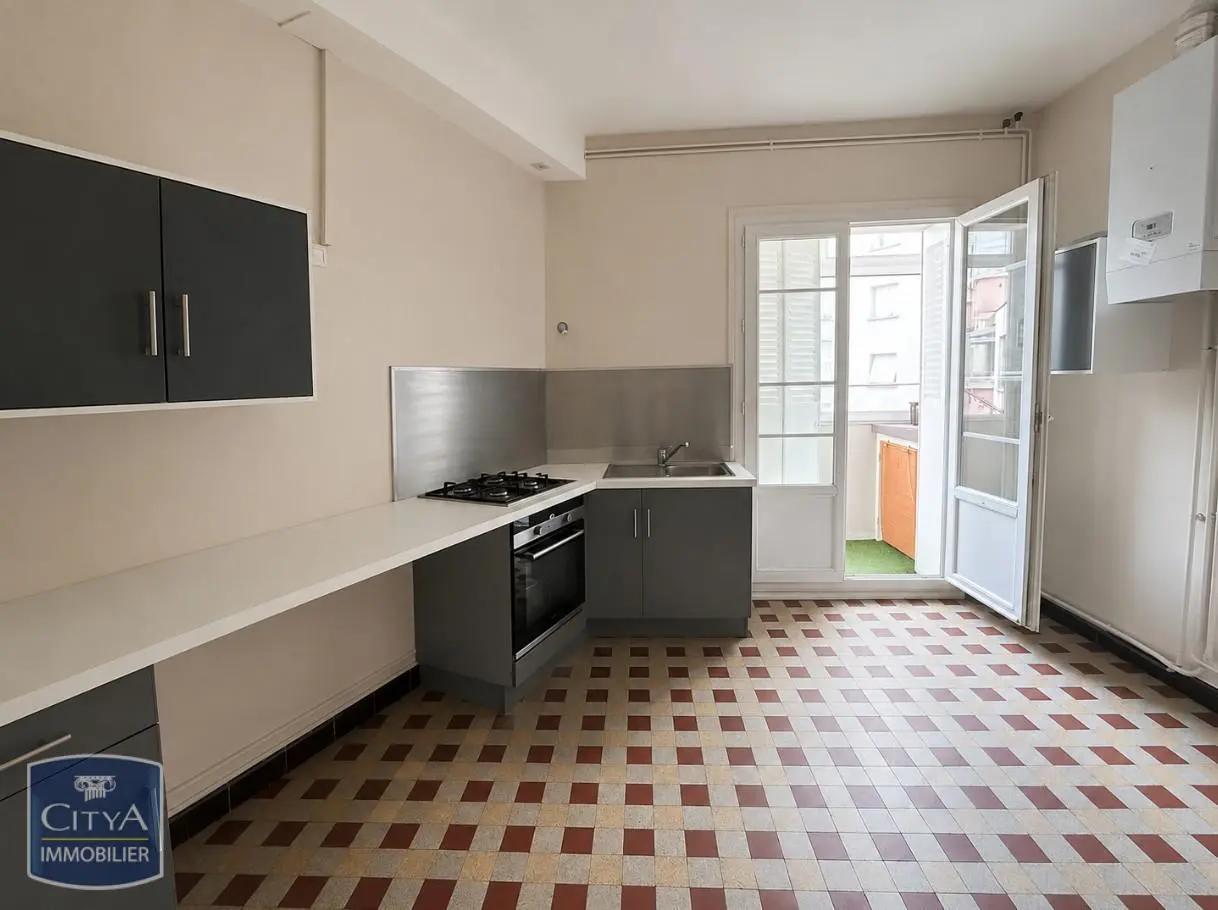 Appartement 3 pièces 80 m² · à Grenoble · 79,7 m² · 133 €/mois