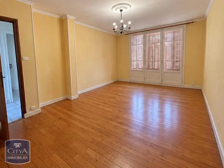 Photo 1 Appartement 4 pièces 67.84m²