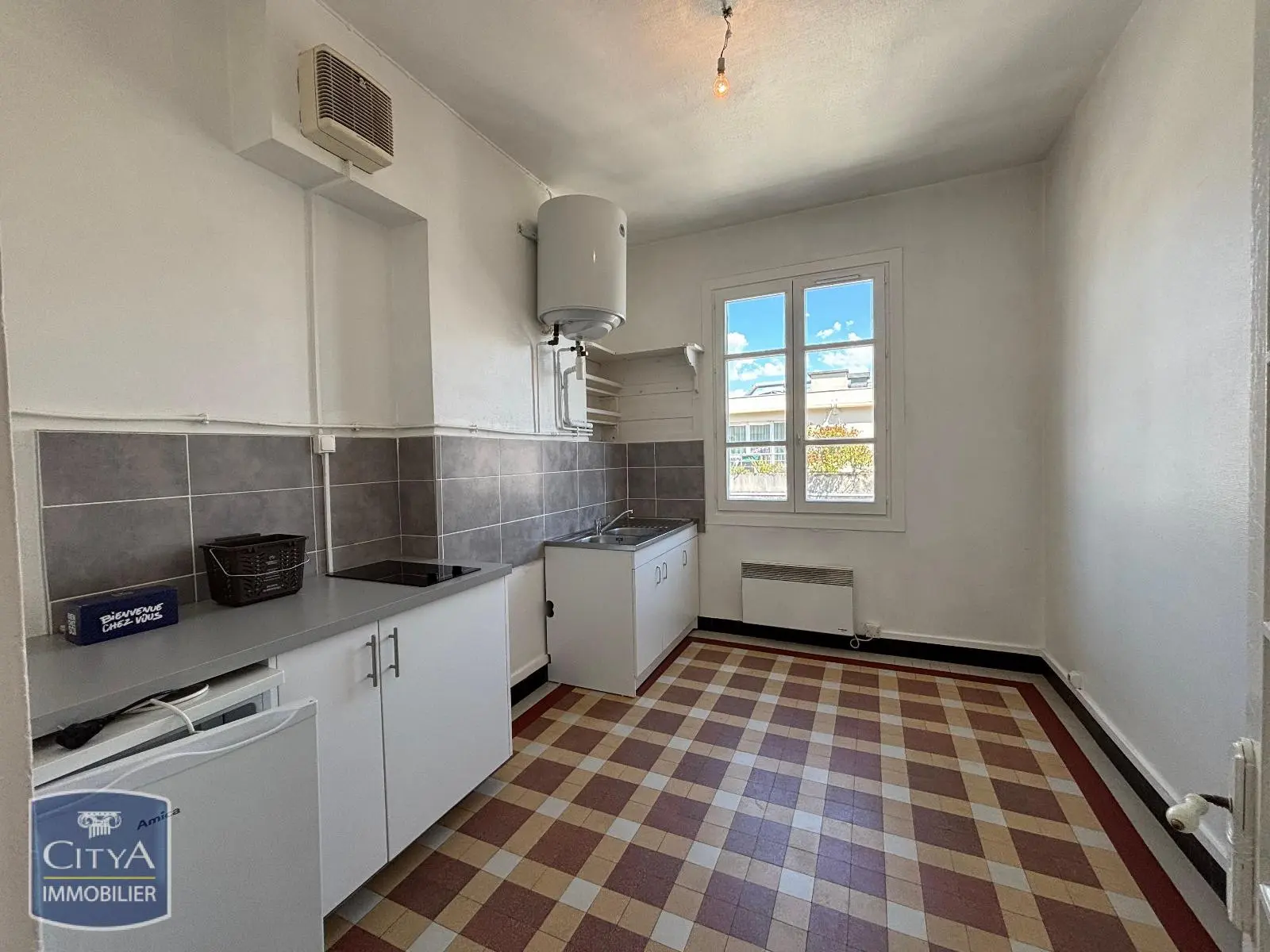 Photo 2 Appartement 1 pièce 32.27m²