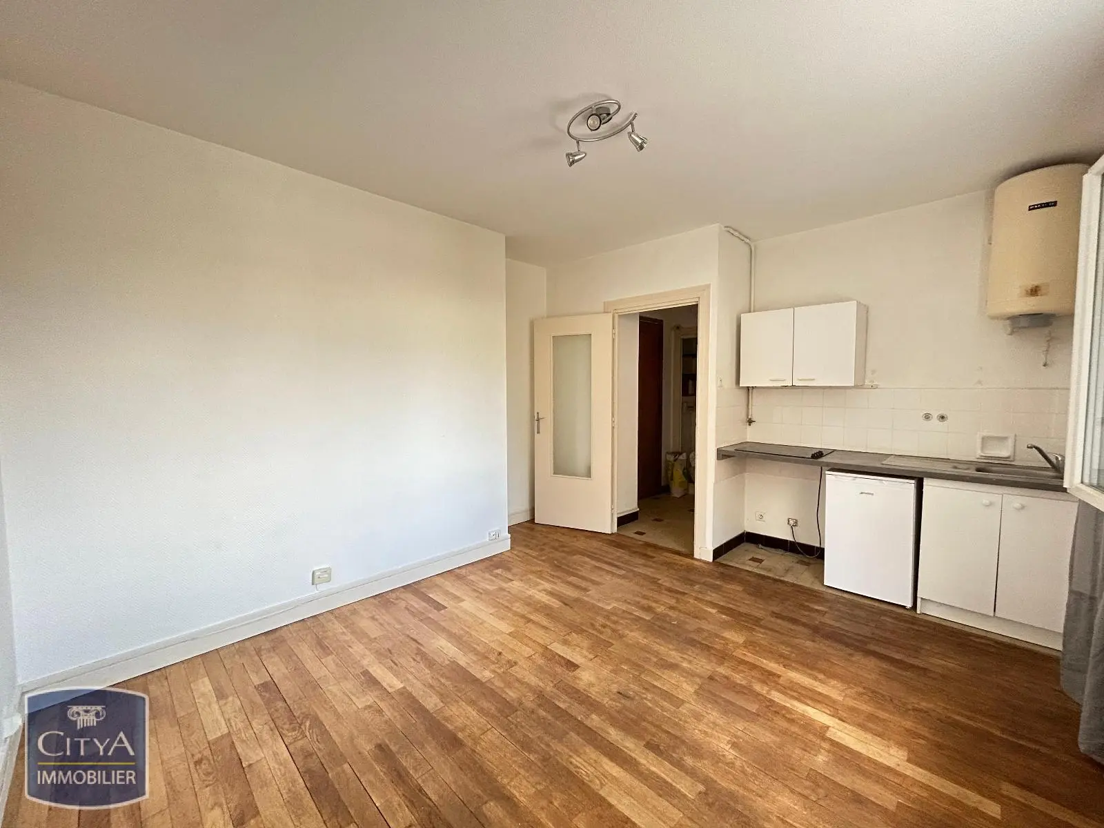 Photo 2 Appartement 1 pièce 21.4m²
