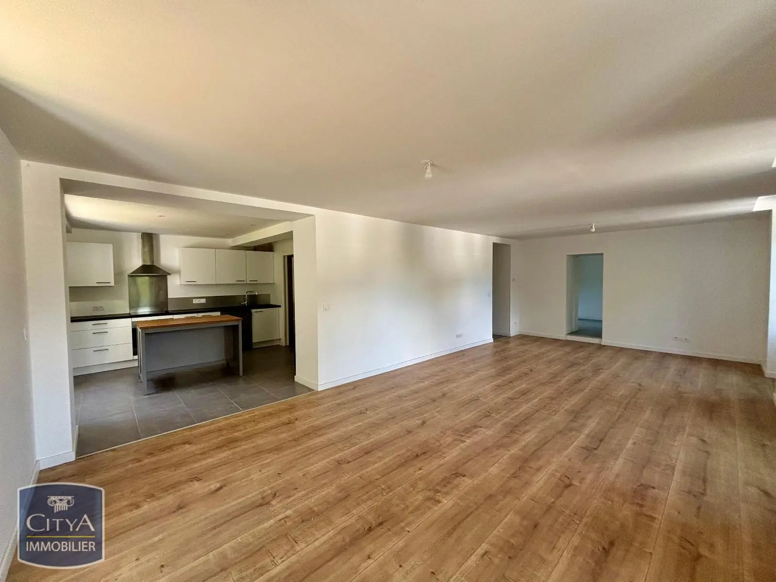 Photo 1 Appartement 4 pièces 111.3m²
