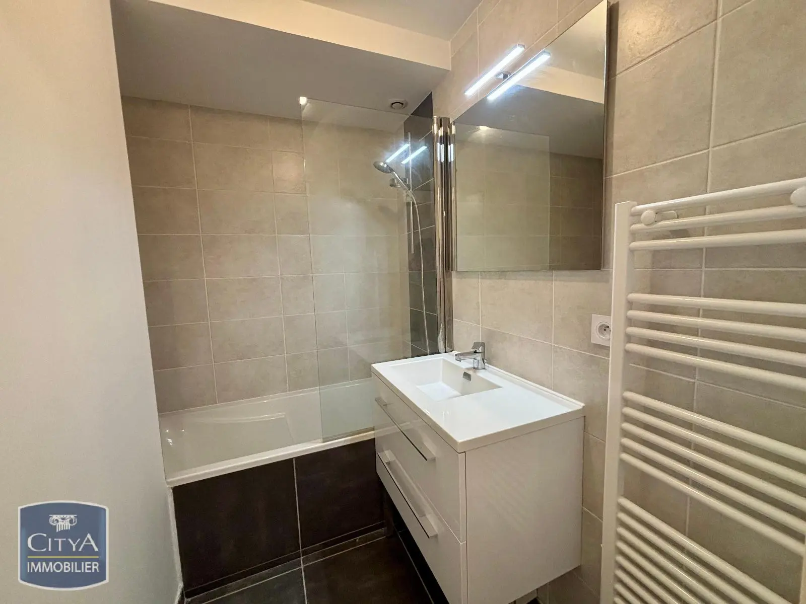 Photo 8 Appartement 4 pièces 111.3m²