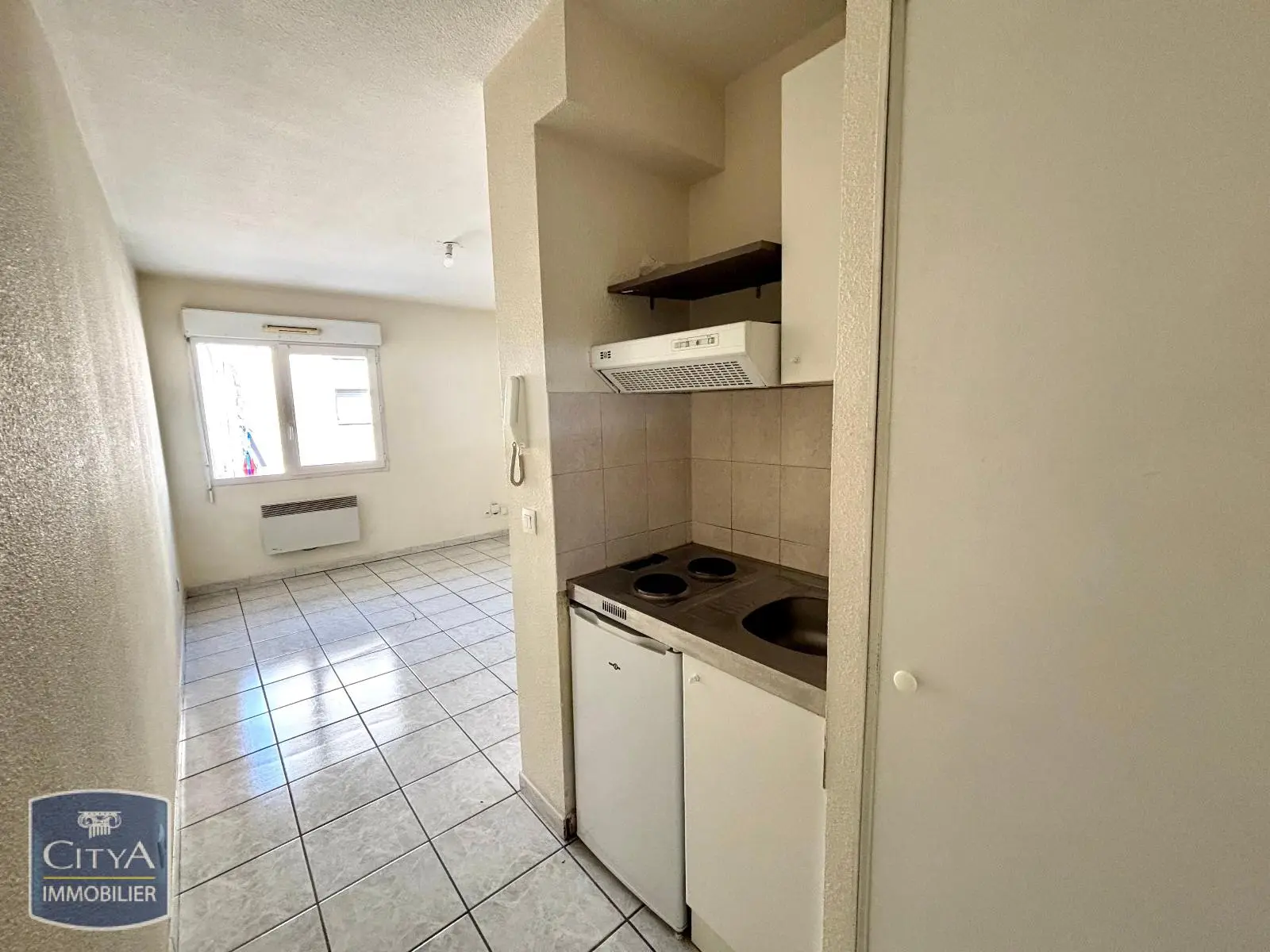 Photo 2 Appartement 1 pièce 17.87m²