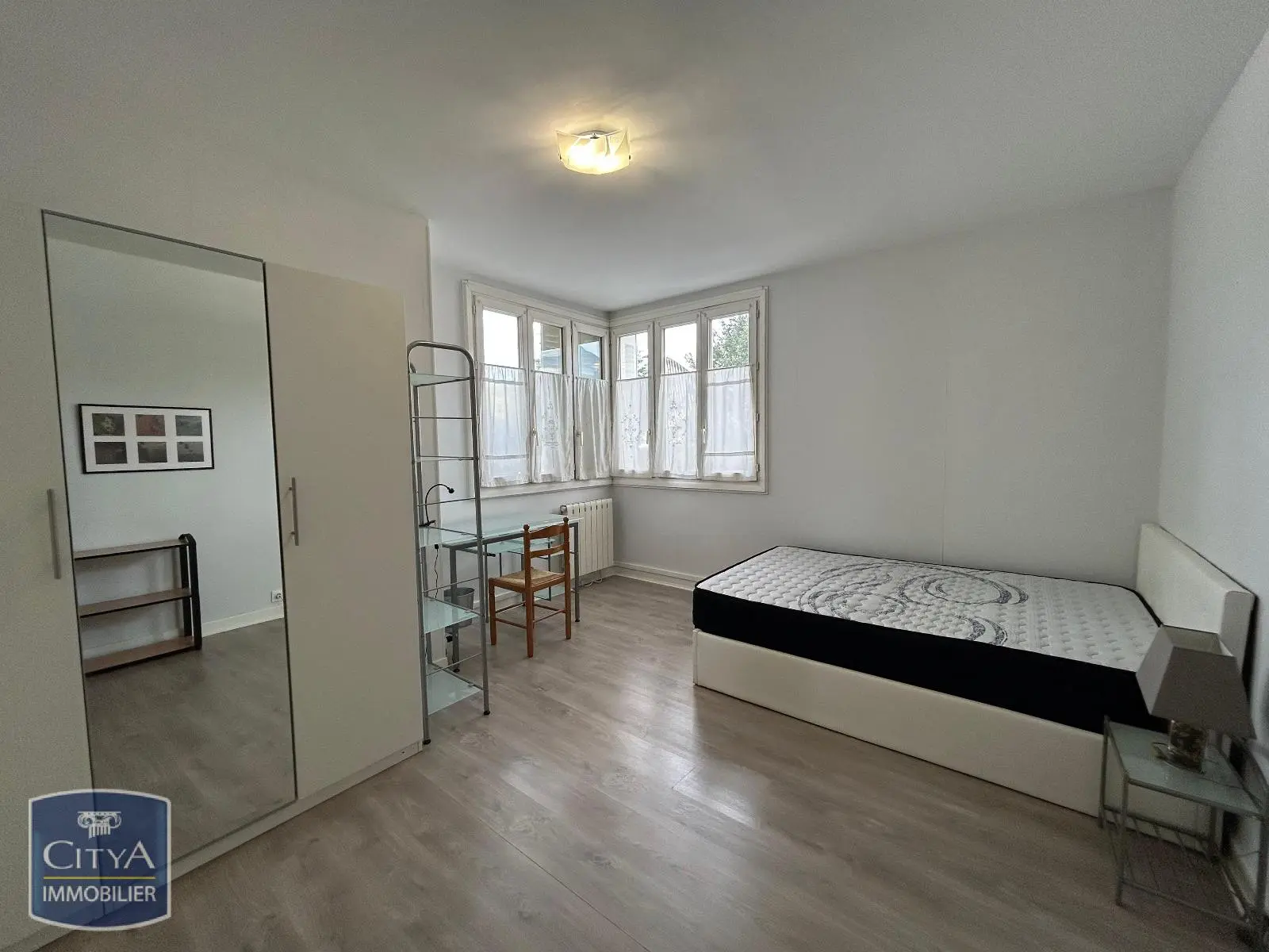 Photo 8 Appartement 5 pièces 107.93m²