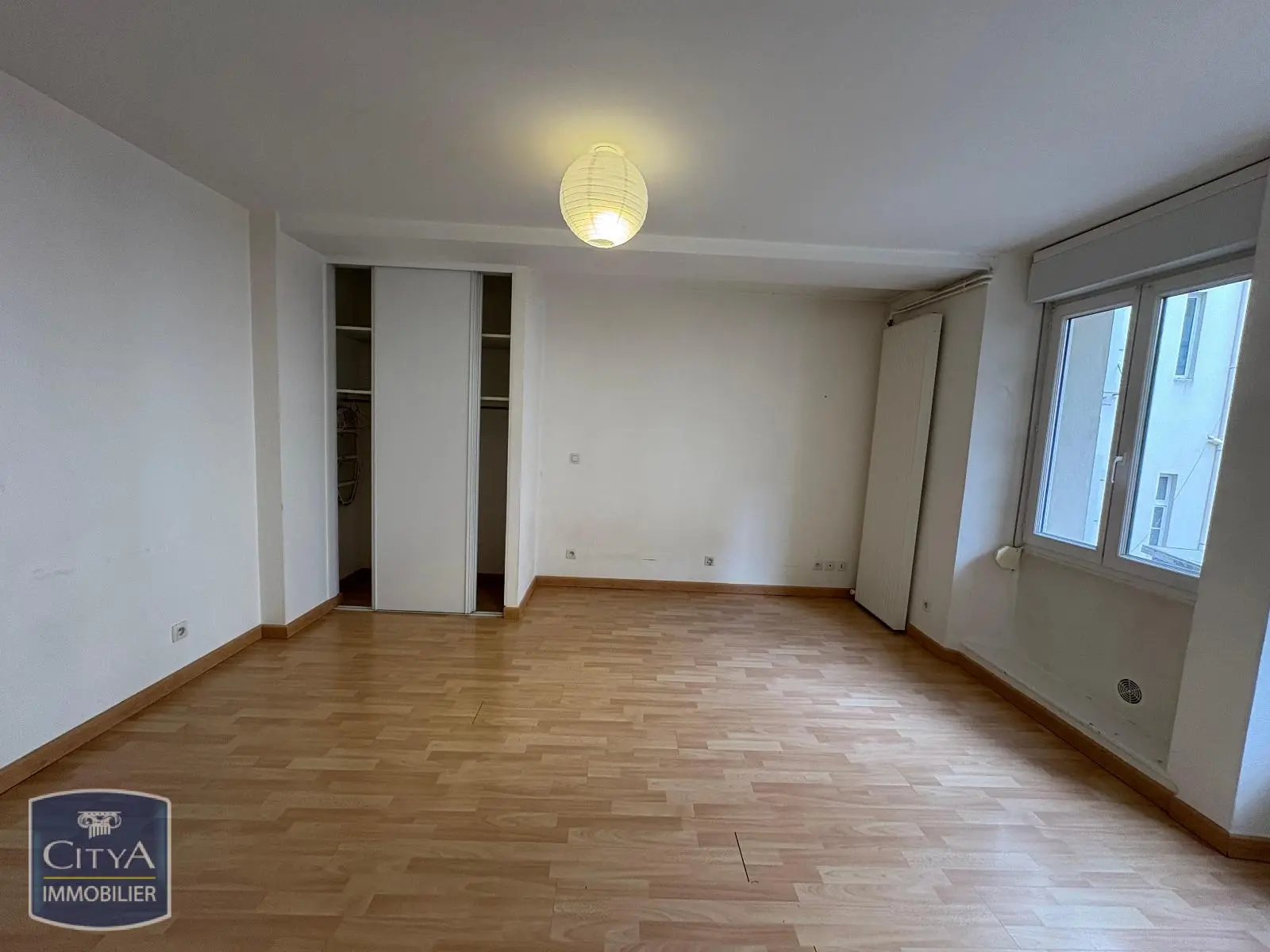 Photo 1 Appartement 1 pièce 23.3m²