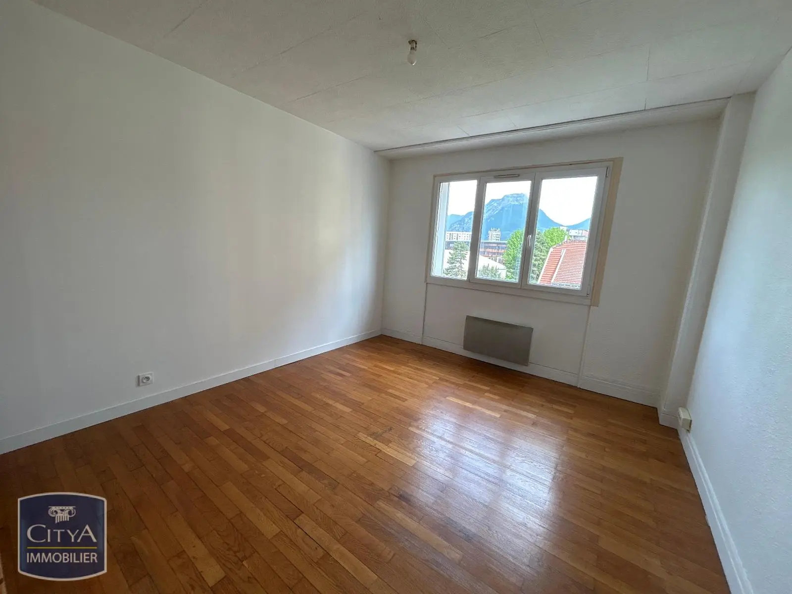 Photo 1 Appartement 1 pièce 41.42m²