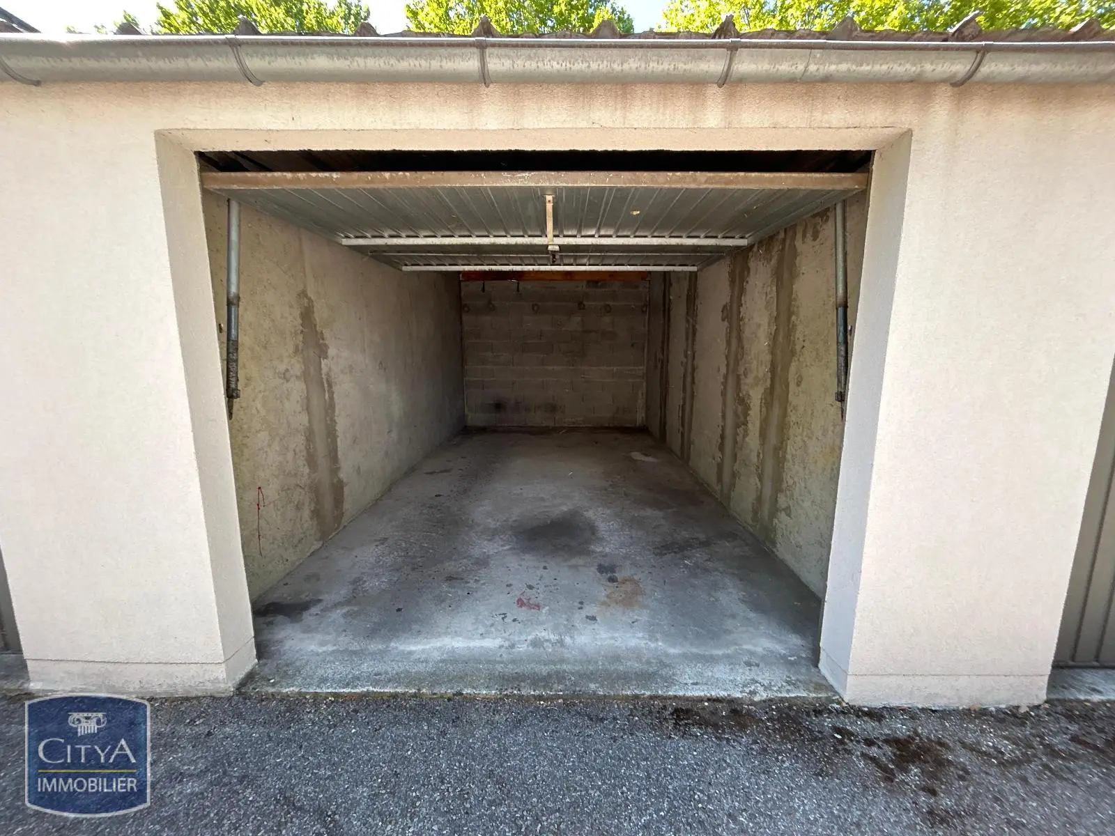 Photo 2 Parking 15m²