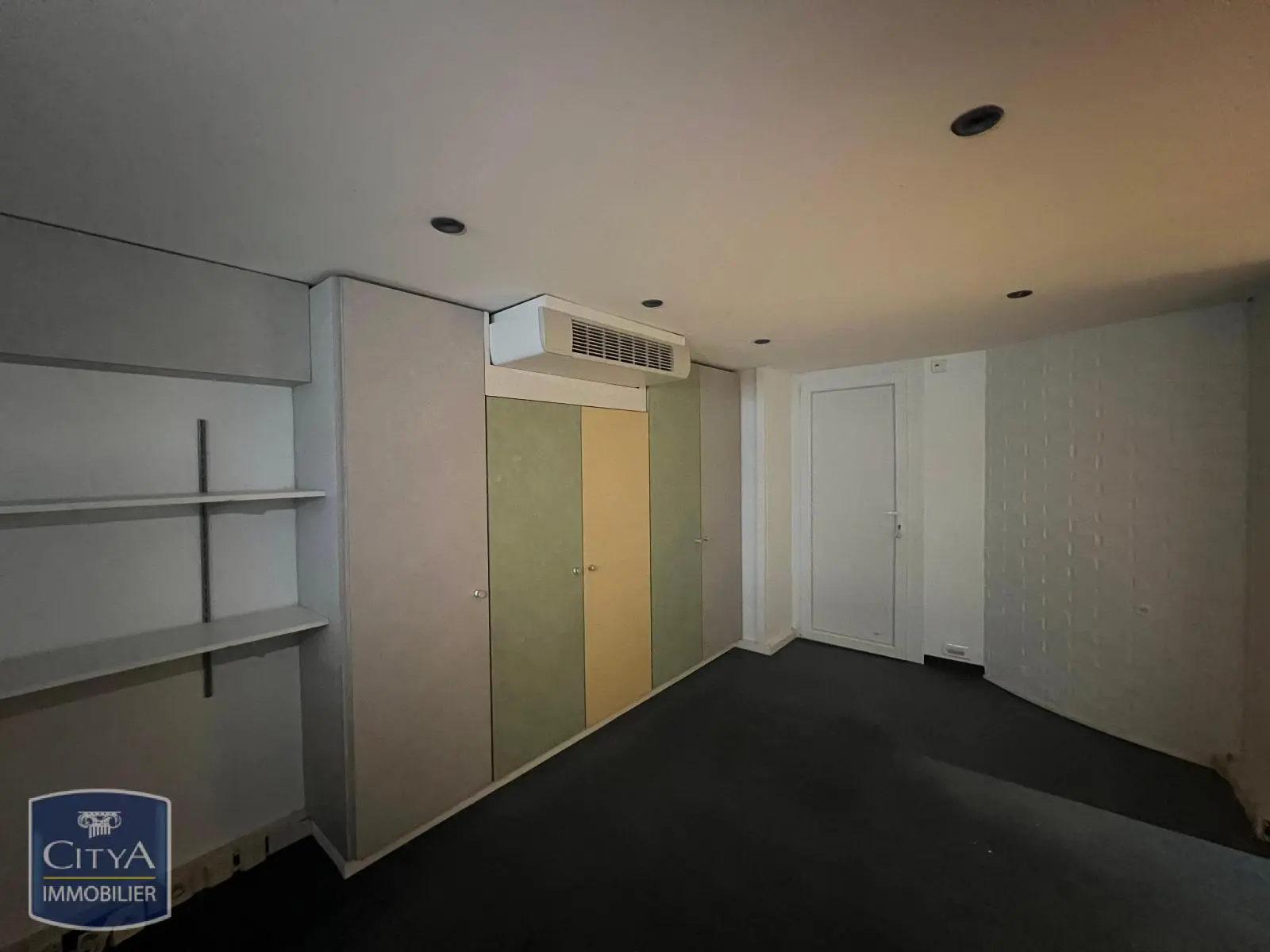 Photo 7 Local Commercial 265.24m²