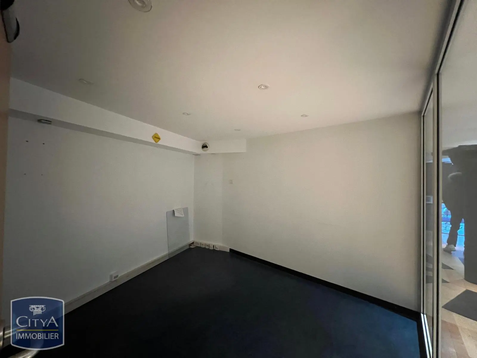 Photo 11 Local Commercial 265.24m²