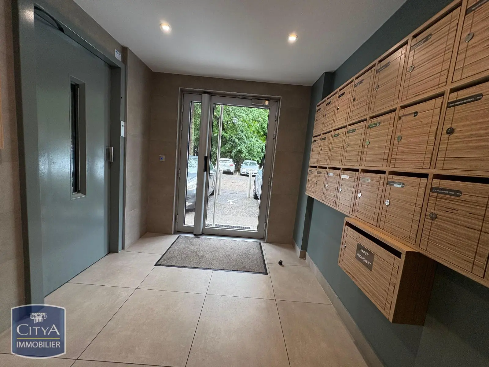Photo 6 Appartement 1 pièce 27.43m²