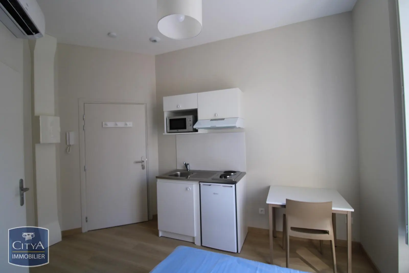 Photo 2 Appartement 1 pièce 15.51m²