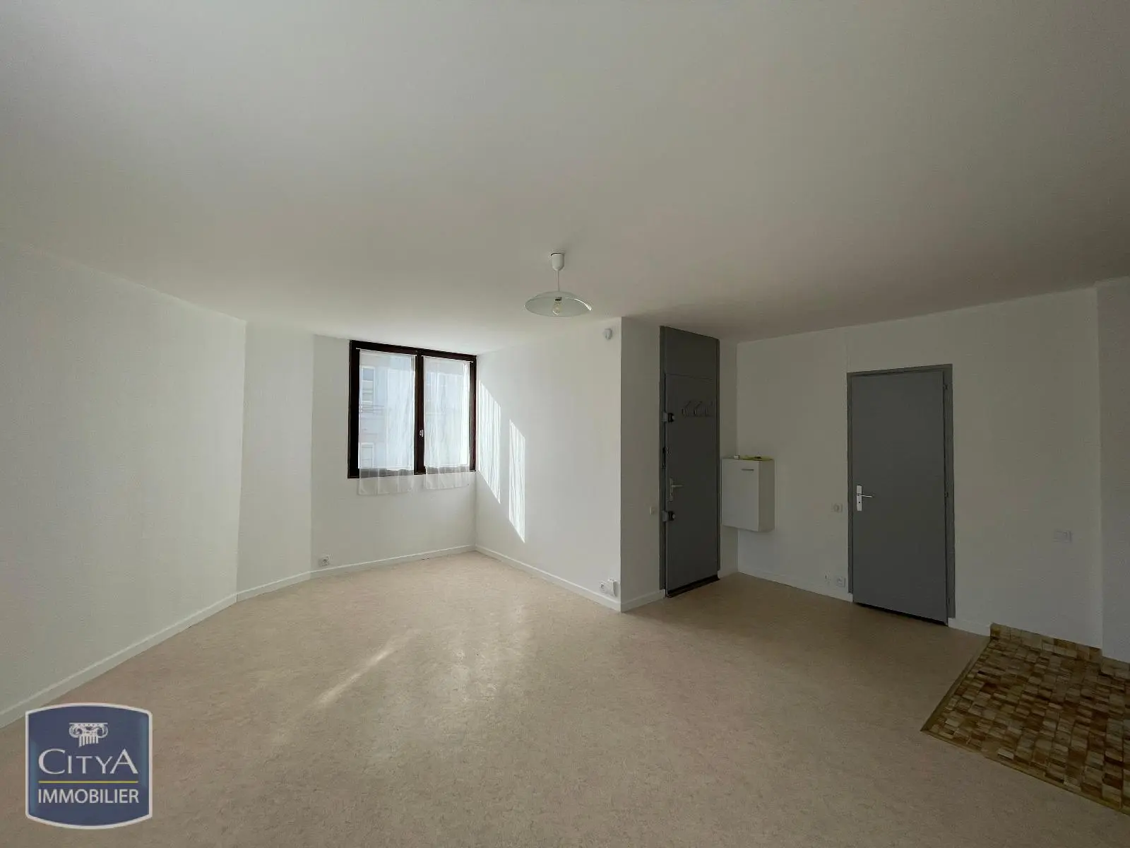 Photo 3 Appartement 1 pièce 28.3m²