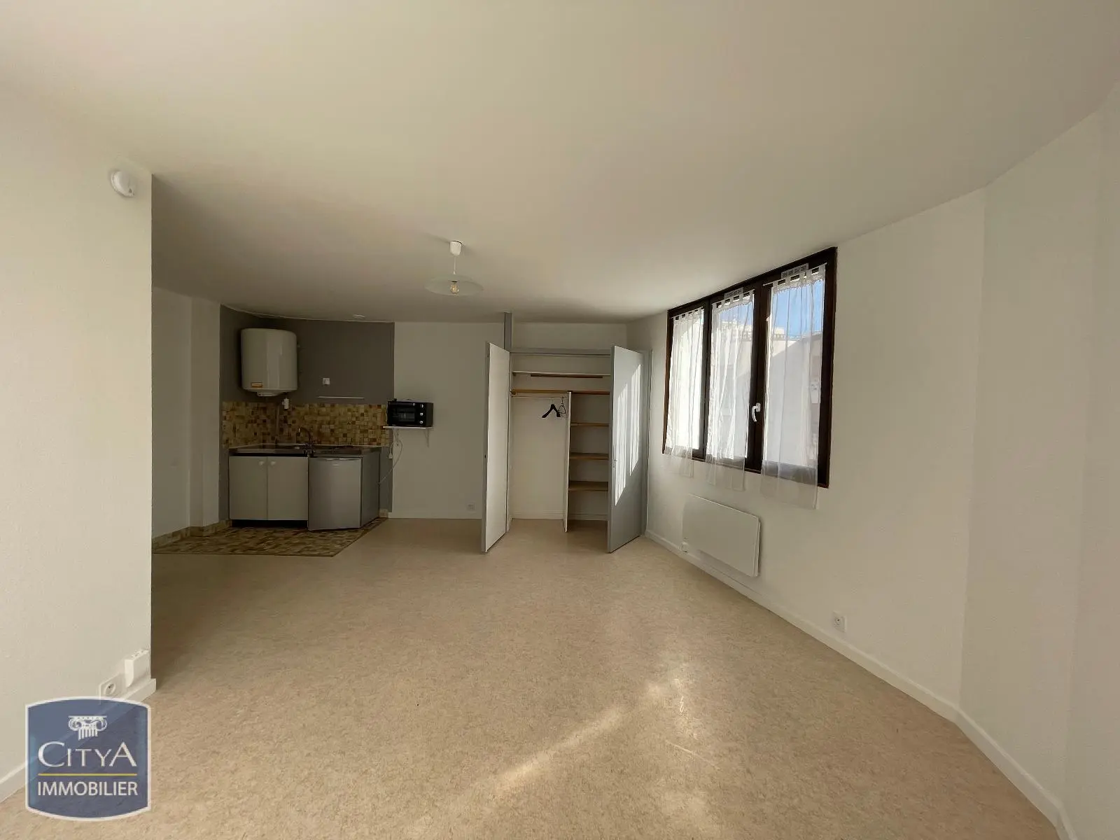 Photo 2 Appartement 1 pièce 28.3m²