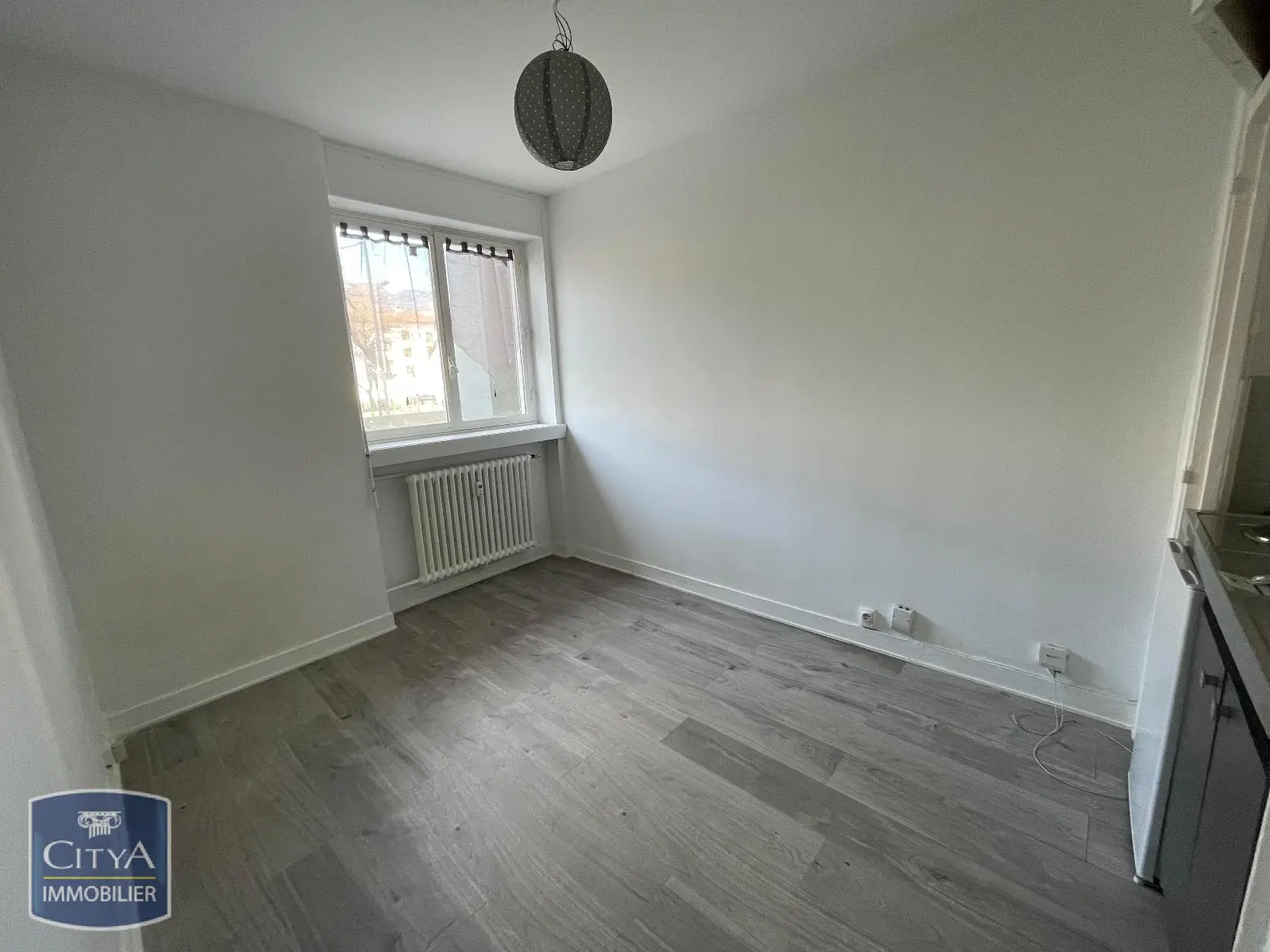 Photo 1 Appartement 1 pièce 13.73m²