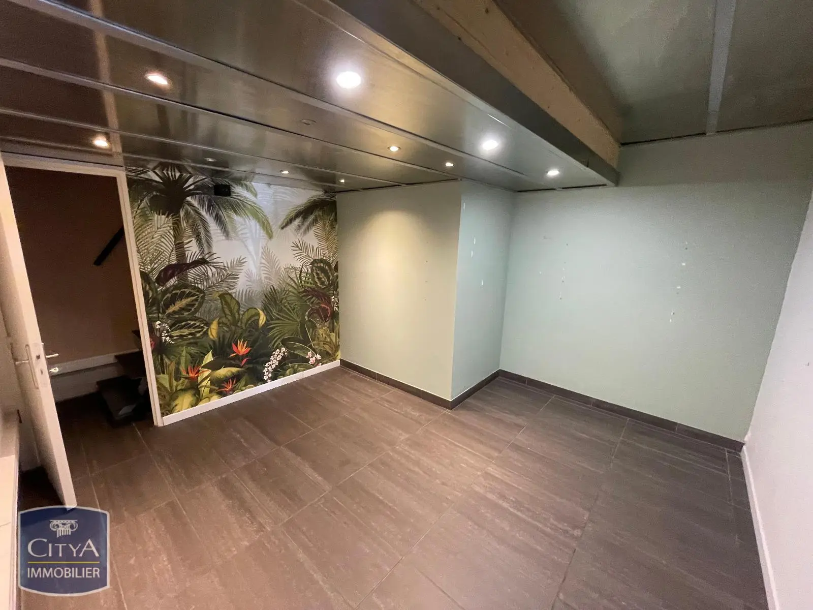 Photo 3 Local Professionnel