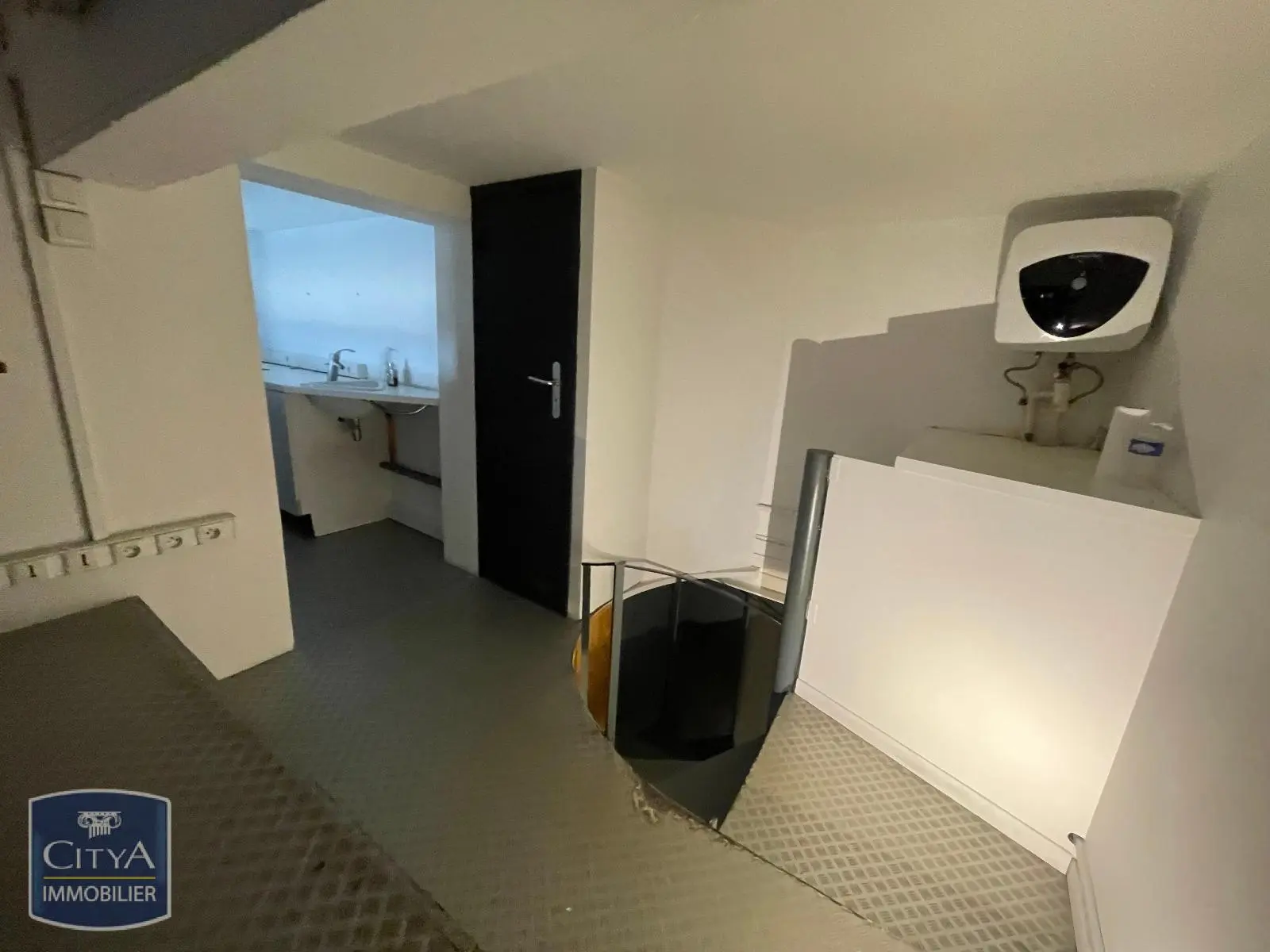 Photo 7 Local Professionnel