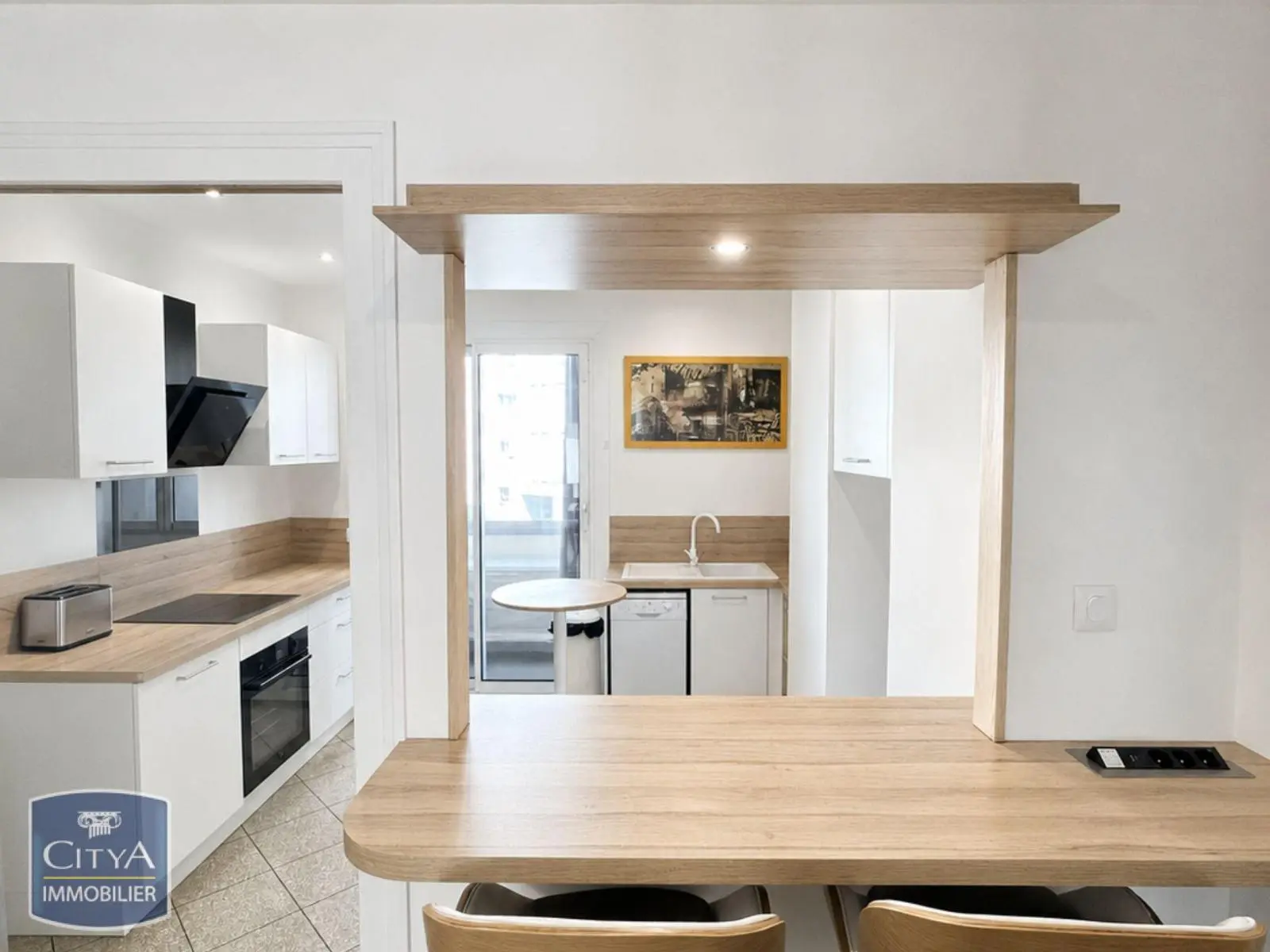 Photo 1 Appartement 3 pièces 77.2m²