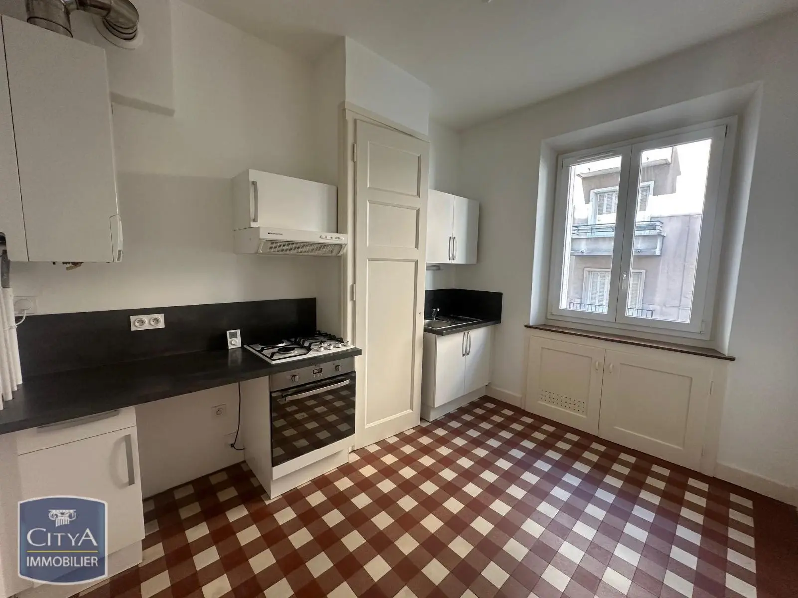 Photo 1 Appartement 1 pièce 38.43m²