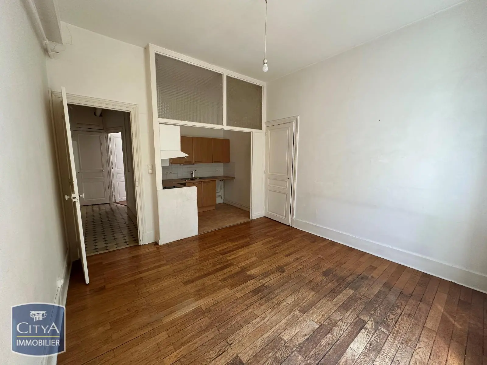 Photo 2 Appartement 1 pièce 39m²