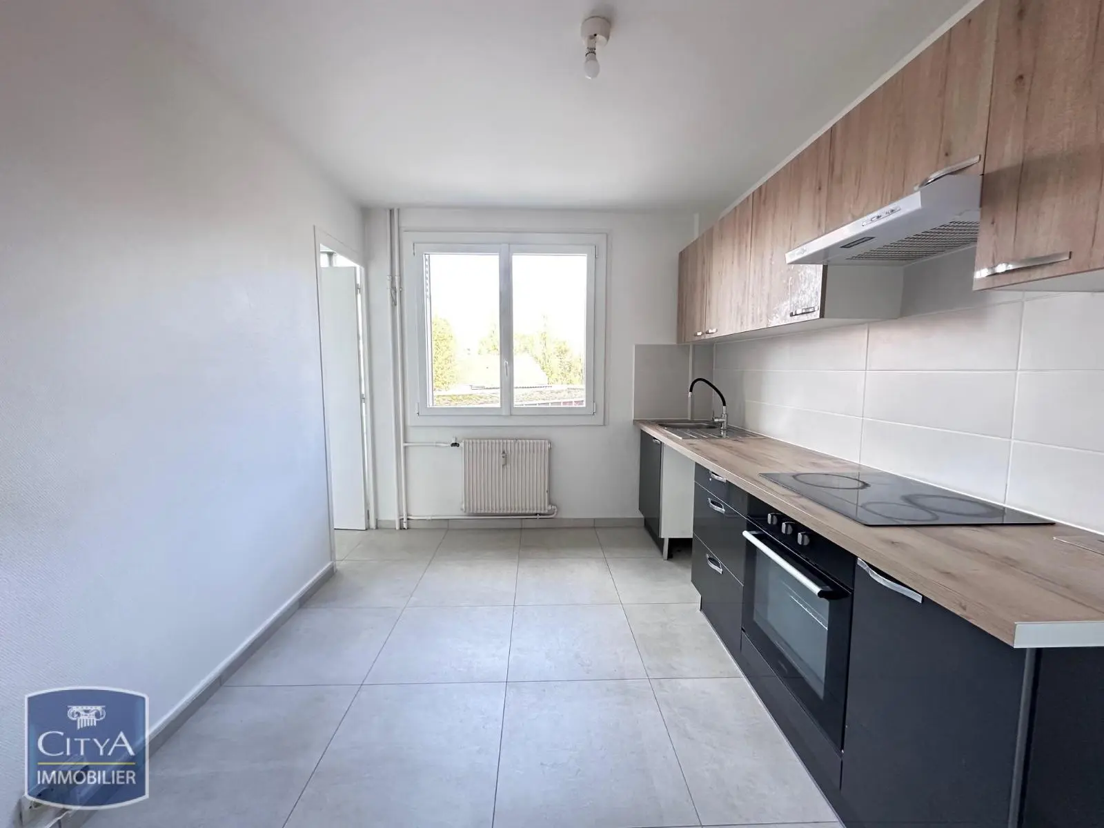 Photo 2 Appartement 4 pièces 82.66m²