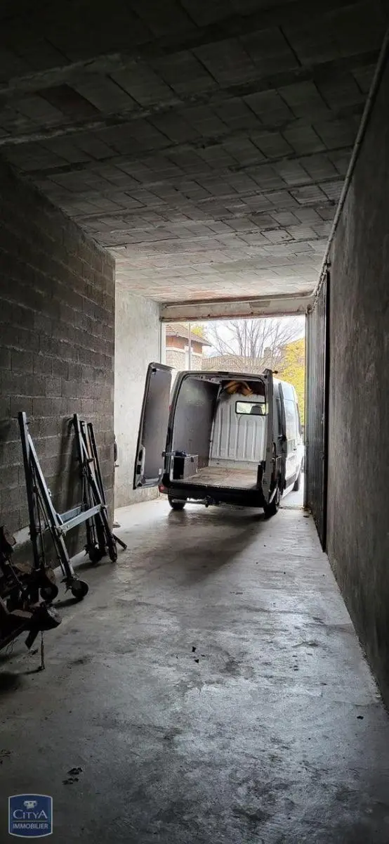 Photo 2 Parking 40m²