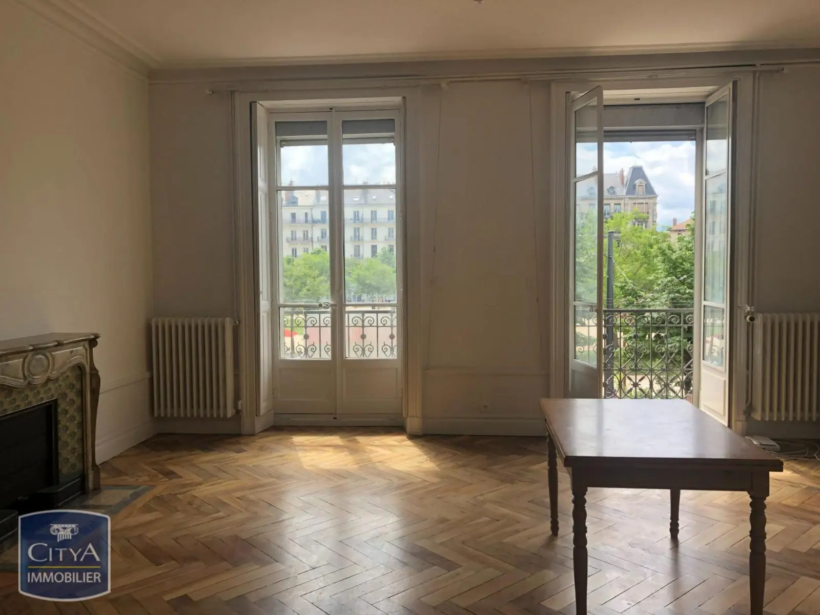 Photo 1 Appartement 5 pièces 157m²