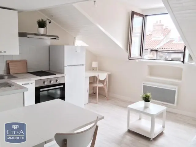 Photo 1 Appartement 1 pièce 14.54m²