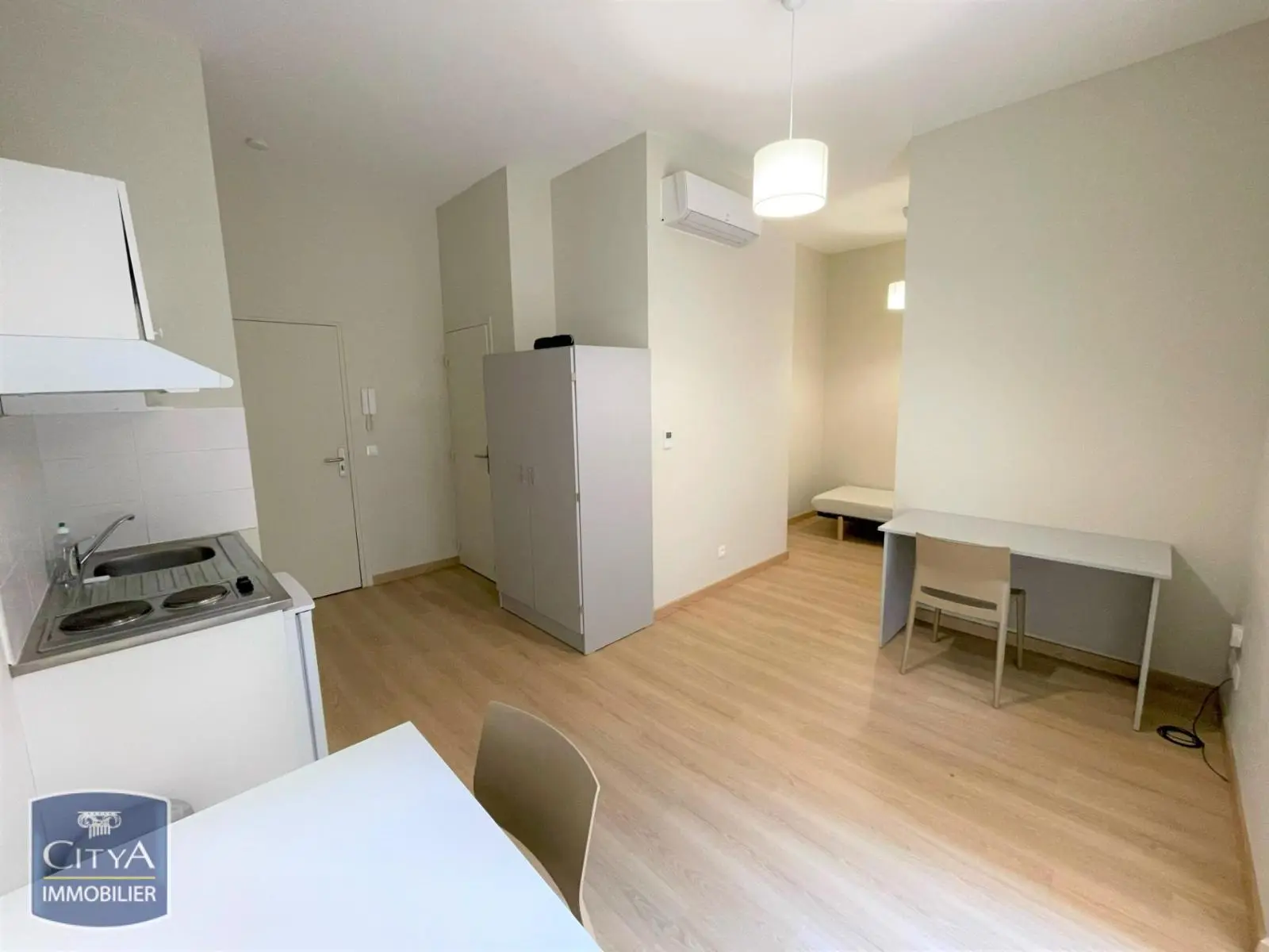Photo 1 Appartement 1 pièce 25.27m²