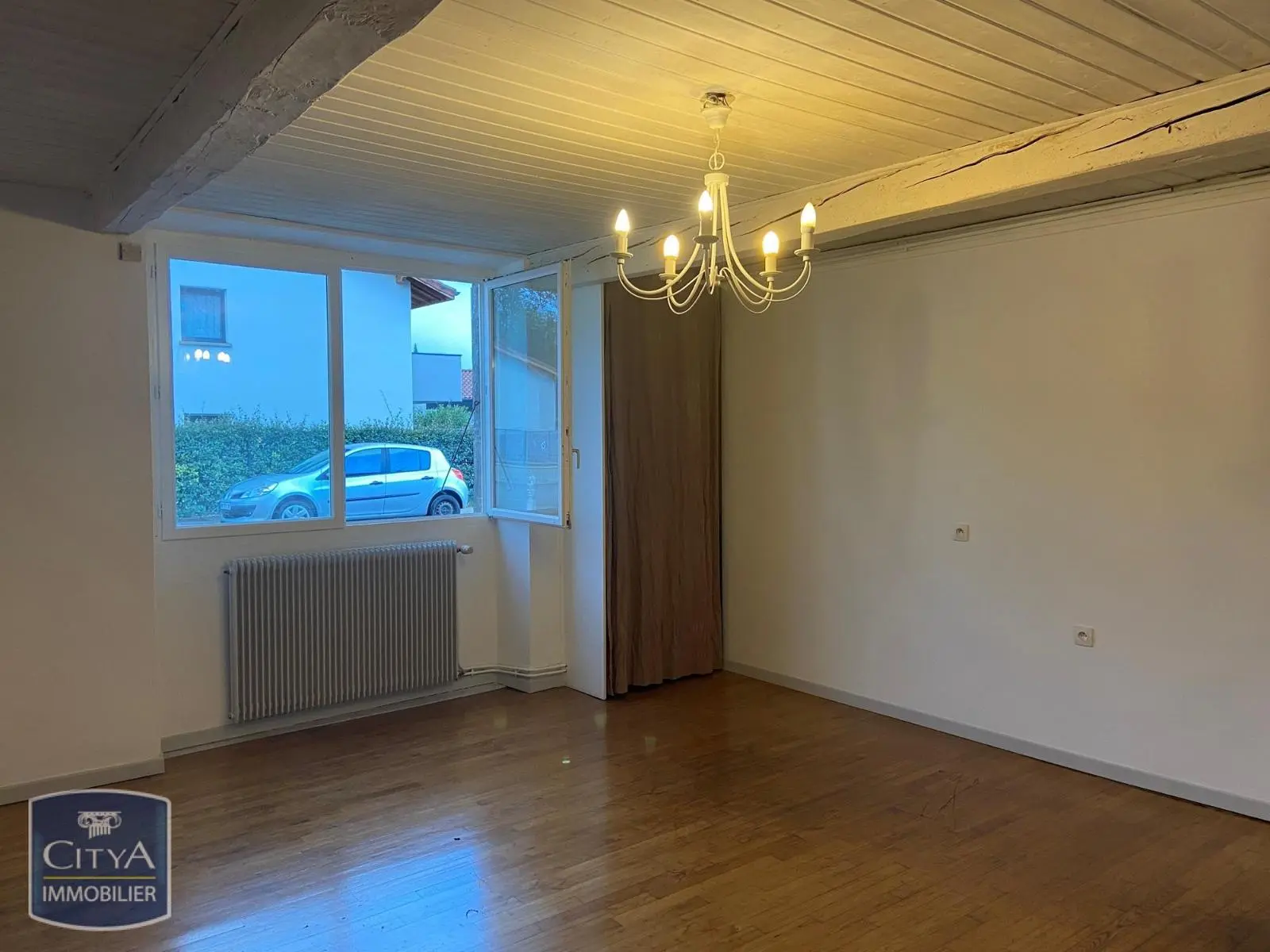 Photo 1 Maison 4 pièces 140m²