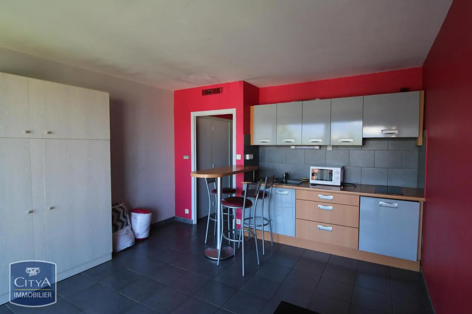 Photo 1 Appartement 1 pièce 25.18m²