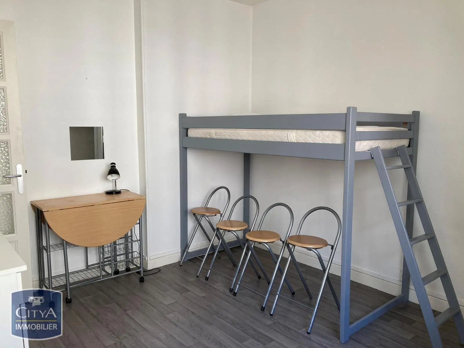 Photo 1 Appartement 1 pièce 17.23m²