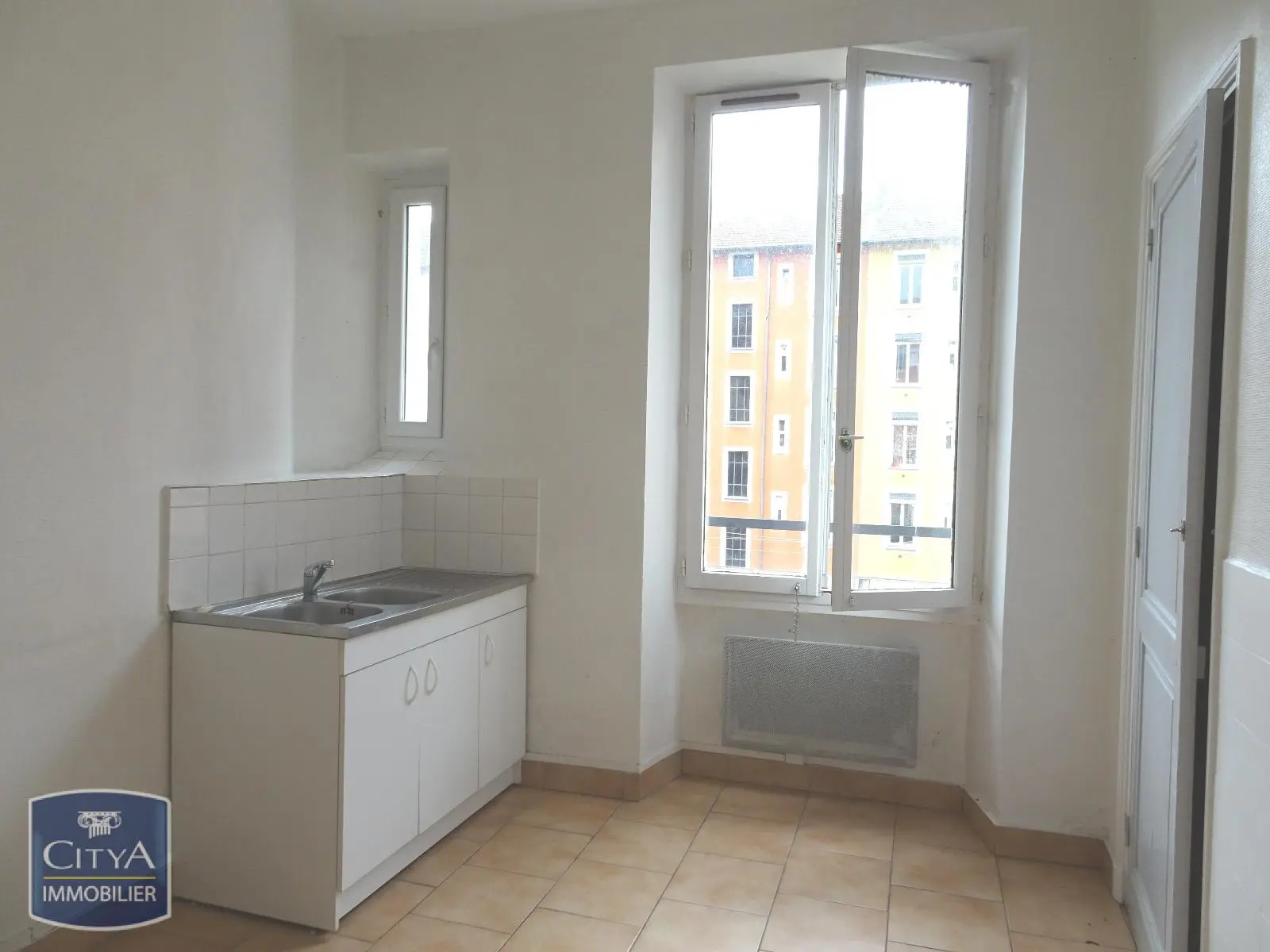 Photo 2 Appartement 1 pièce 37.5m²